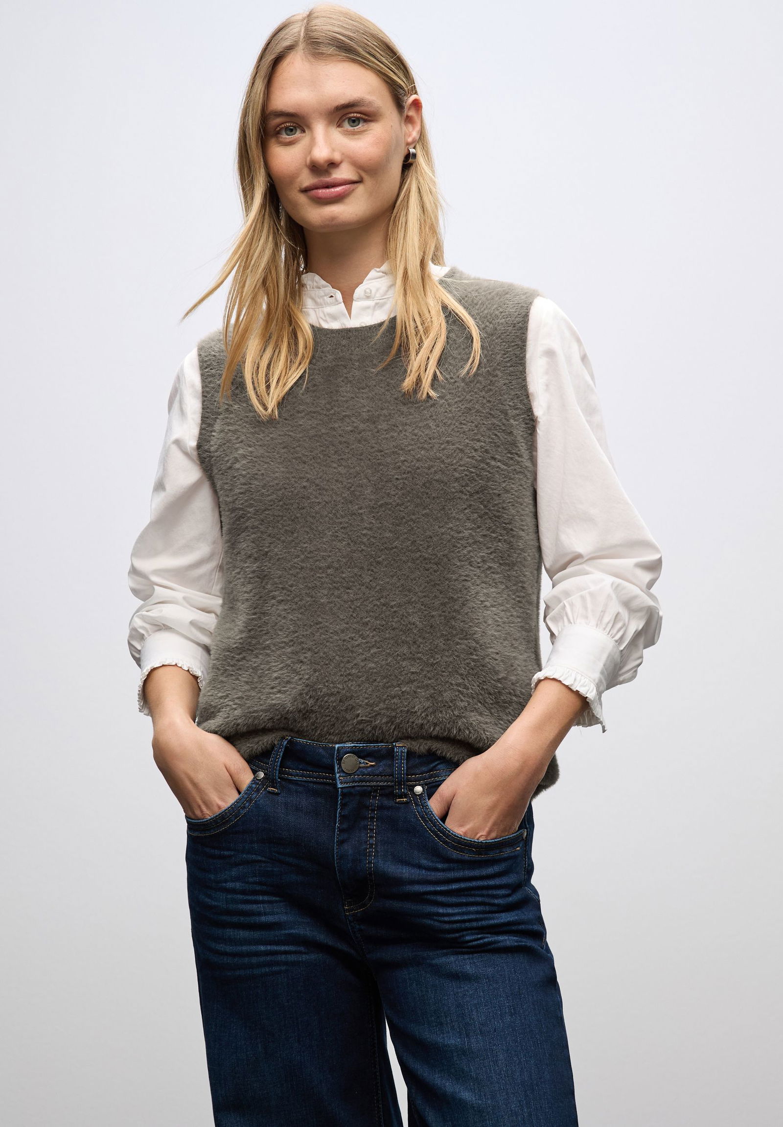  | Ärmelloser Pullover | 36 | 4565_16762