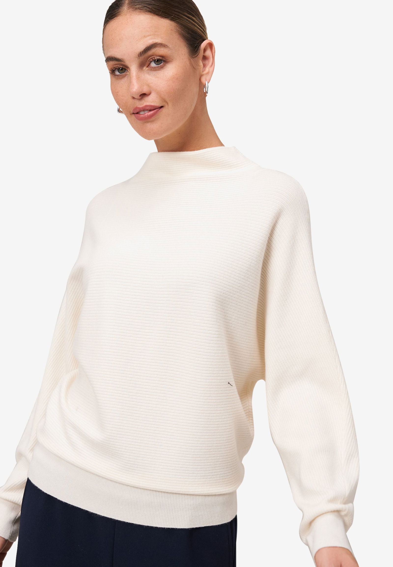 Zero |  Zero Pullover  | 36 | eggnog