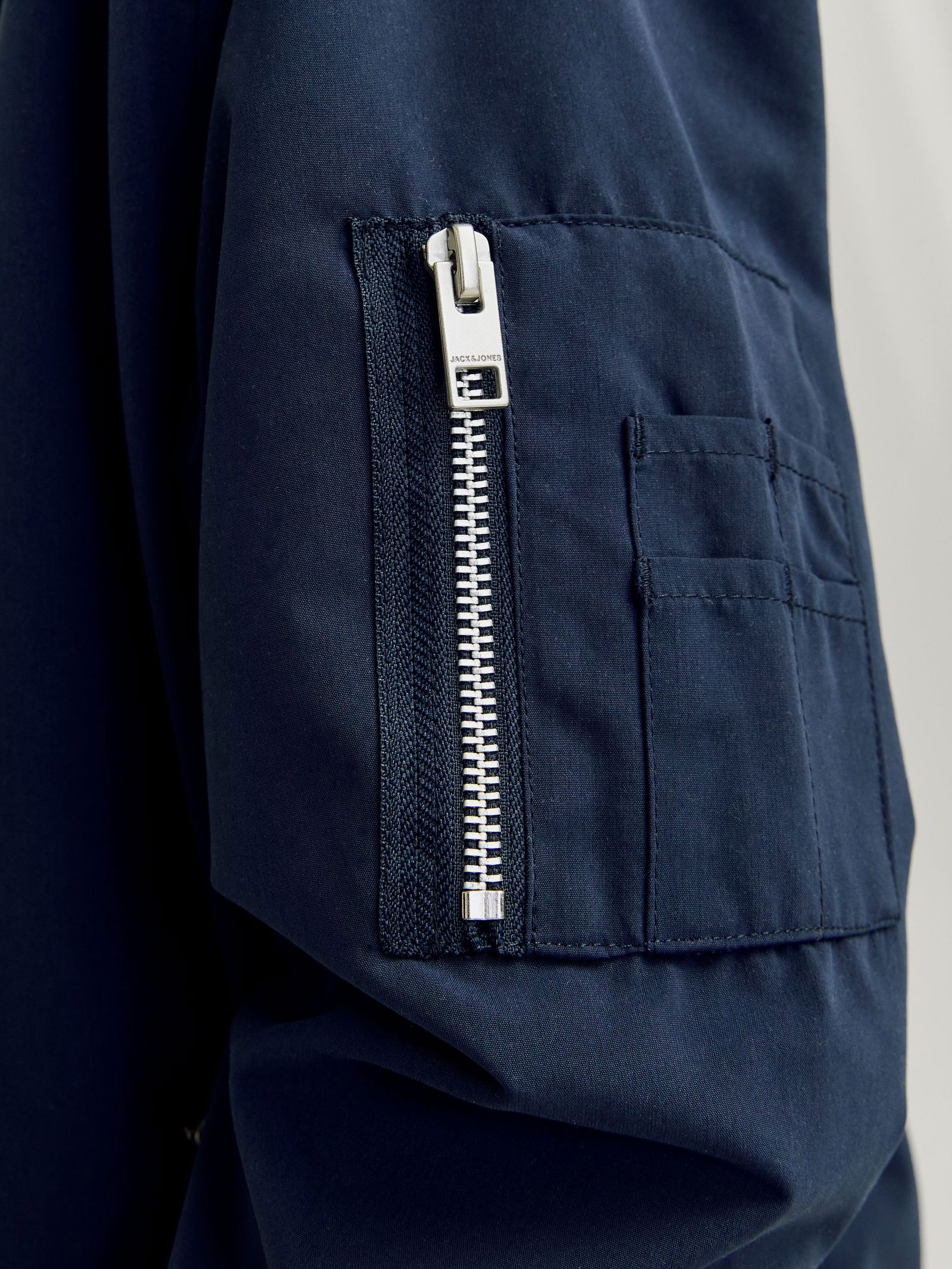 Jack&Jones |  JJERUSH BOMBER NOOS JNR | 164 | agave green