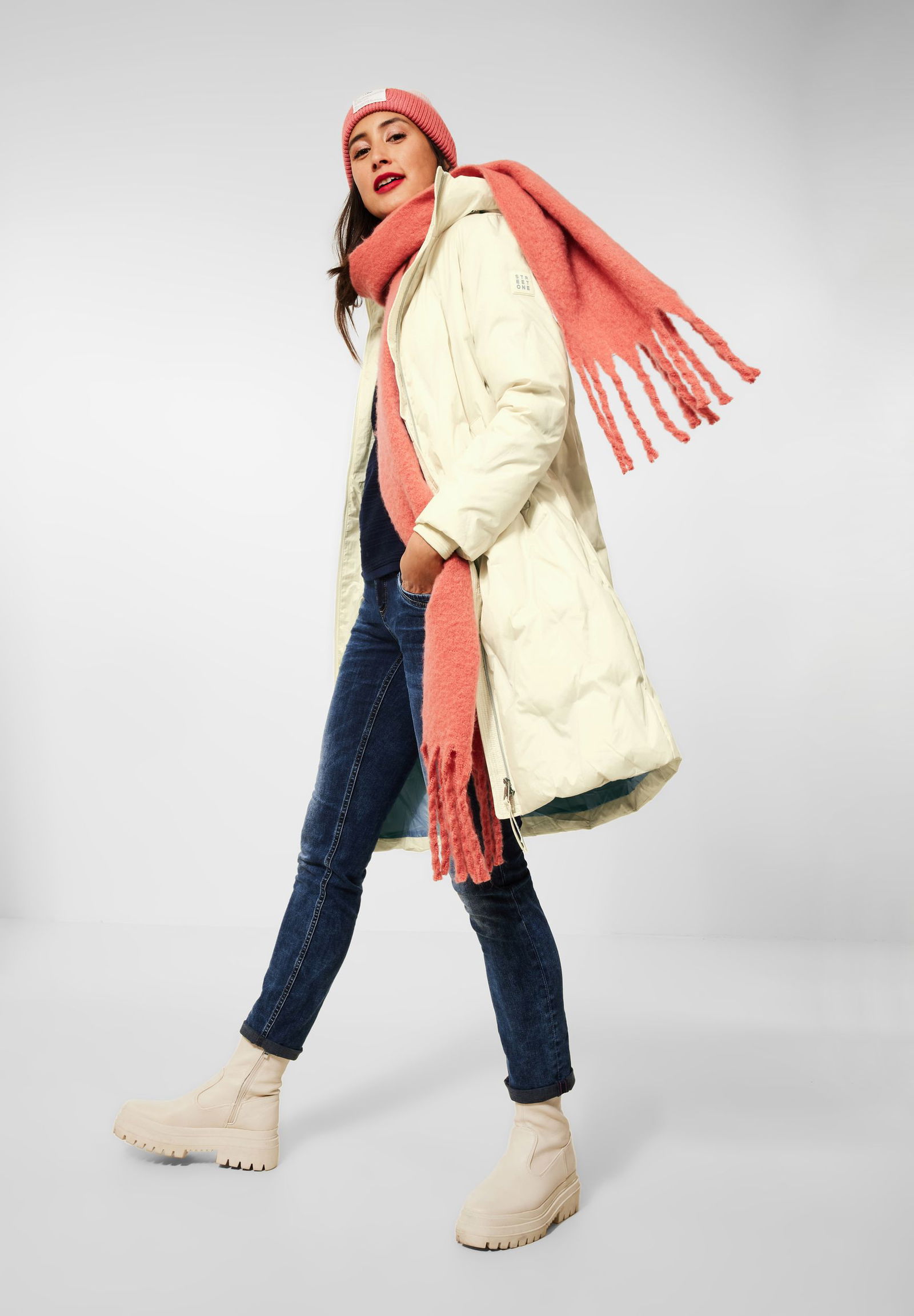Street One |  Leichter Steppmantel | 42 | cool cream