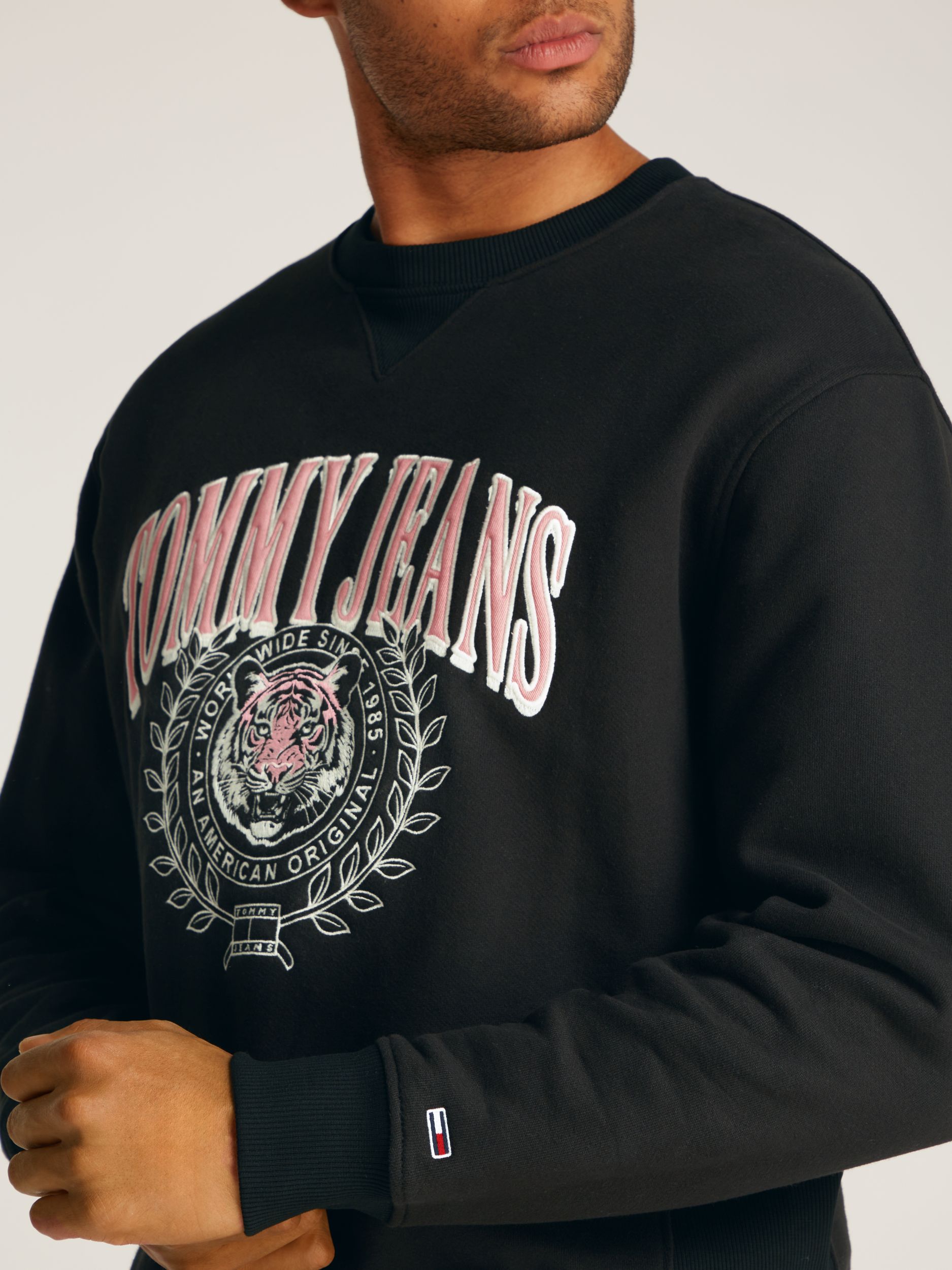  |  TJM RLX VARSITY TIGER CREW | S | black