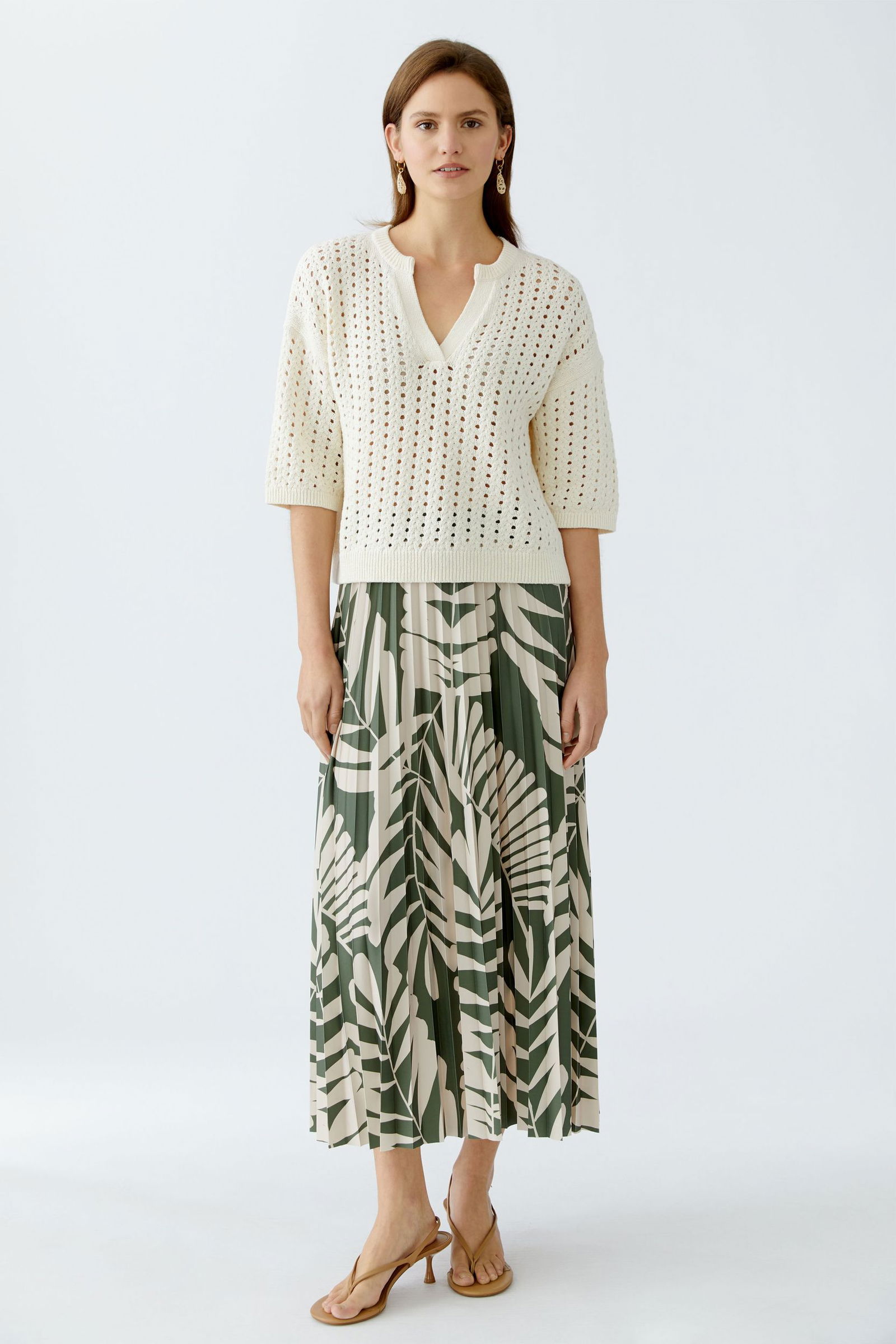 2e6463576862210377d856d80ae76fb5 Oui |  Oui Midirock  | 42 | green white
