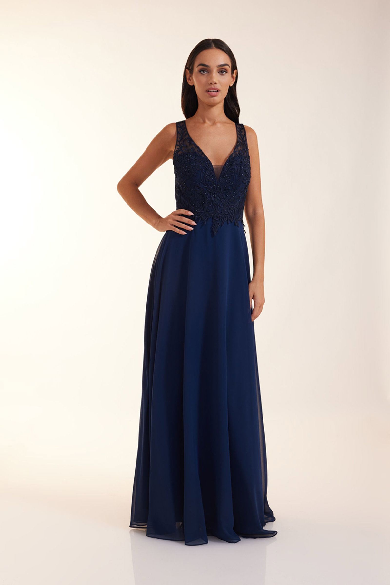 Laona Langes Kleid #1