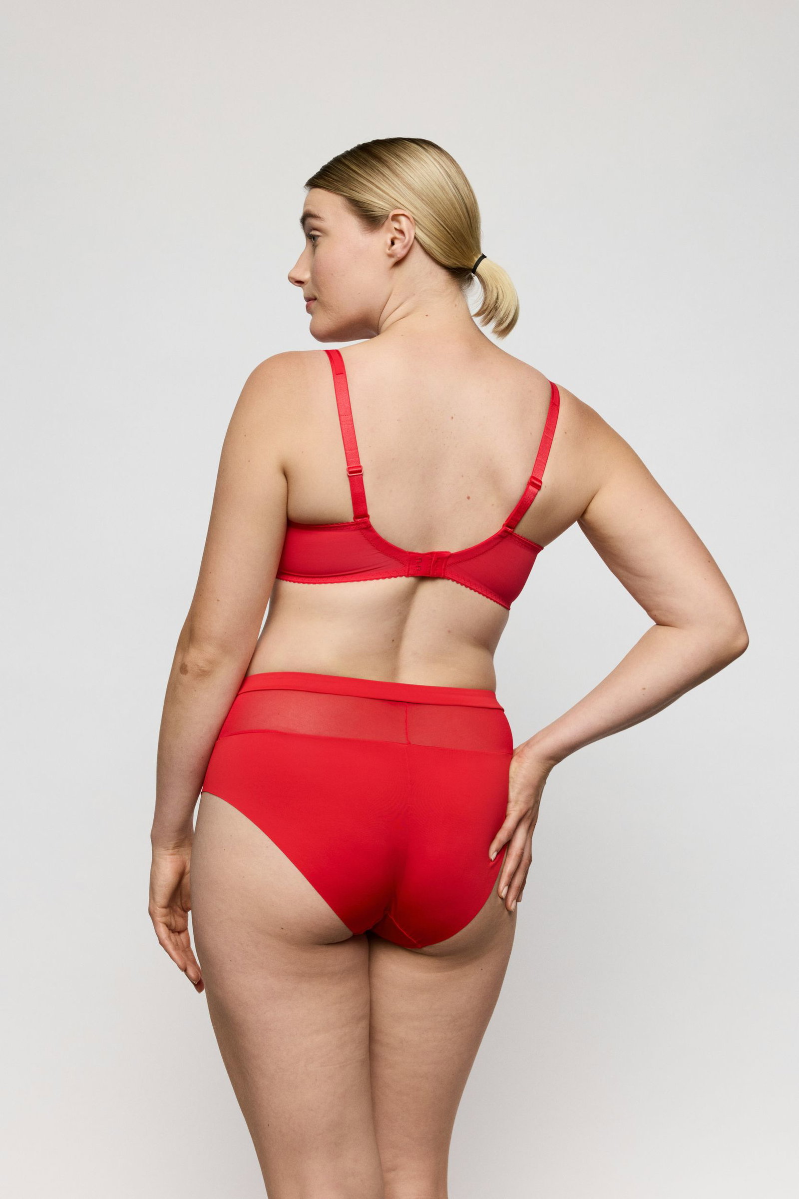 31f790c2a27b1aa3dd8c9e3e81ba8d52 PrimaDonna | PrimaDonna Taillenslip "Sophora" | 42