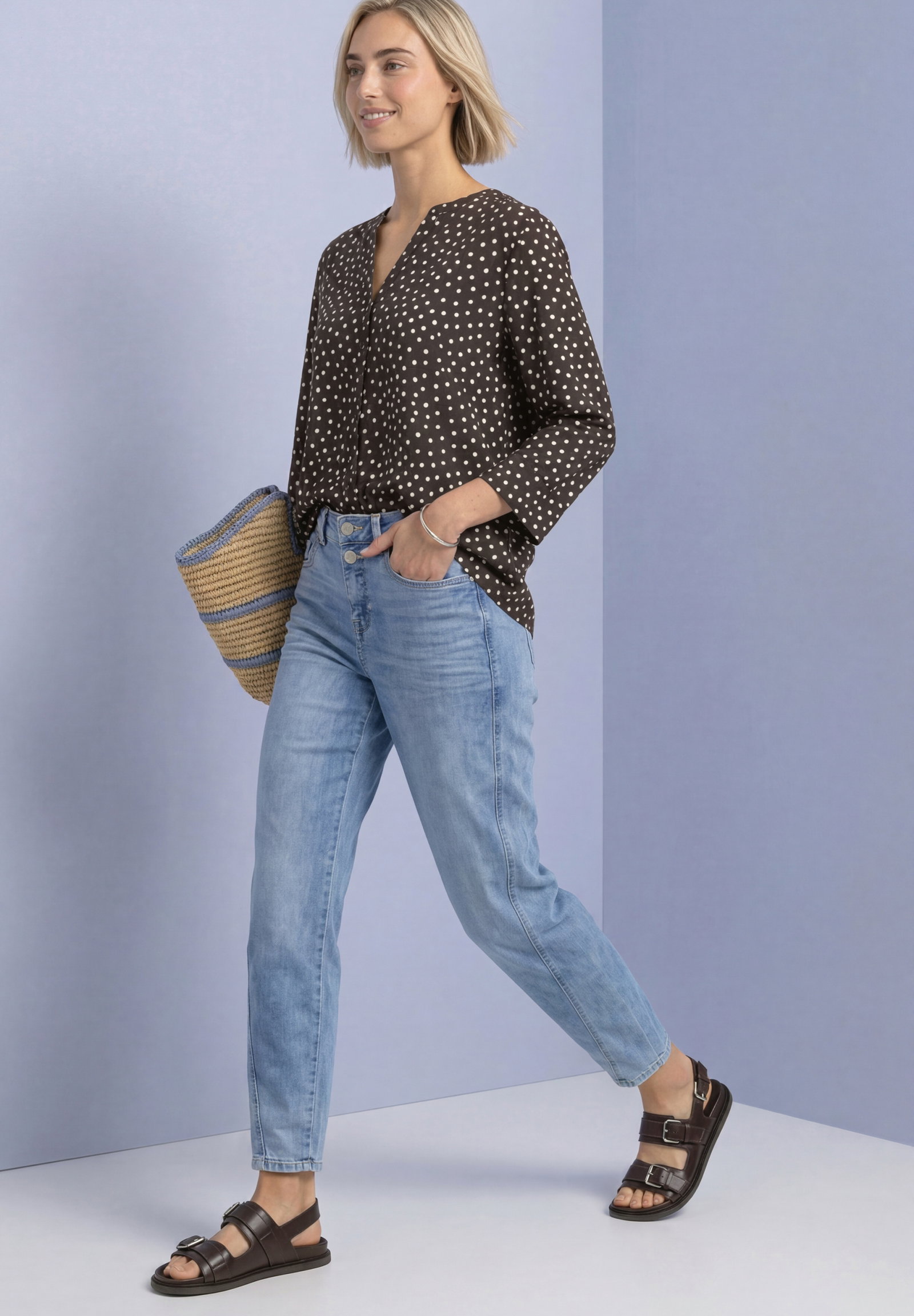 LTD QR Splitneck blouse w butt, black coffee #5