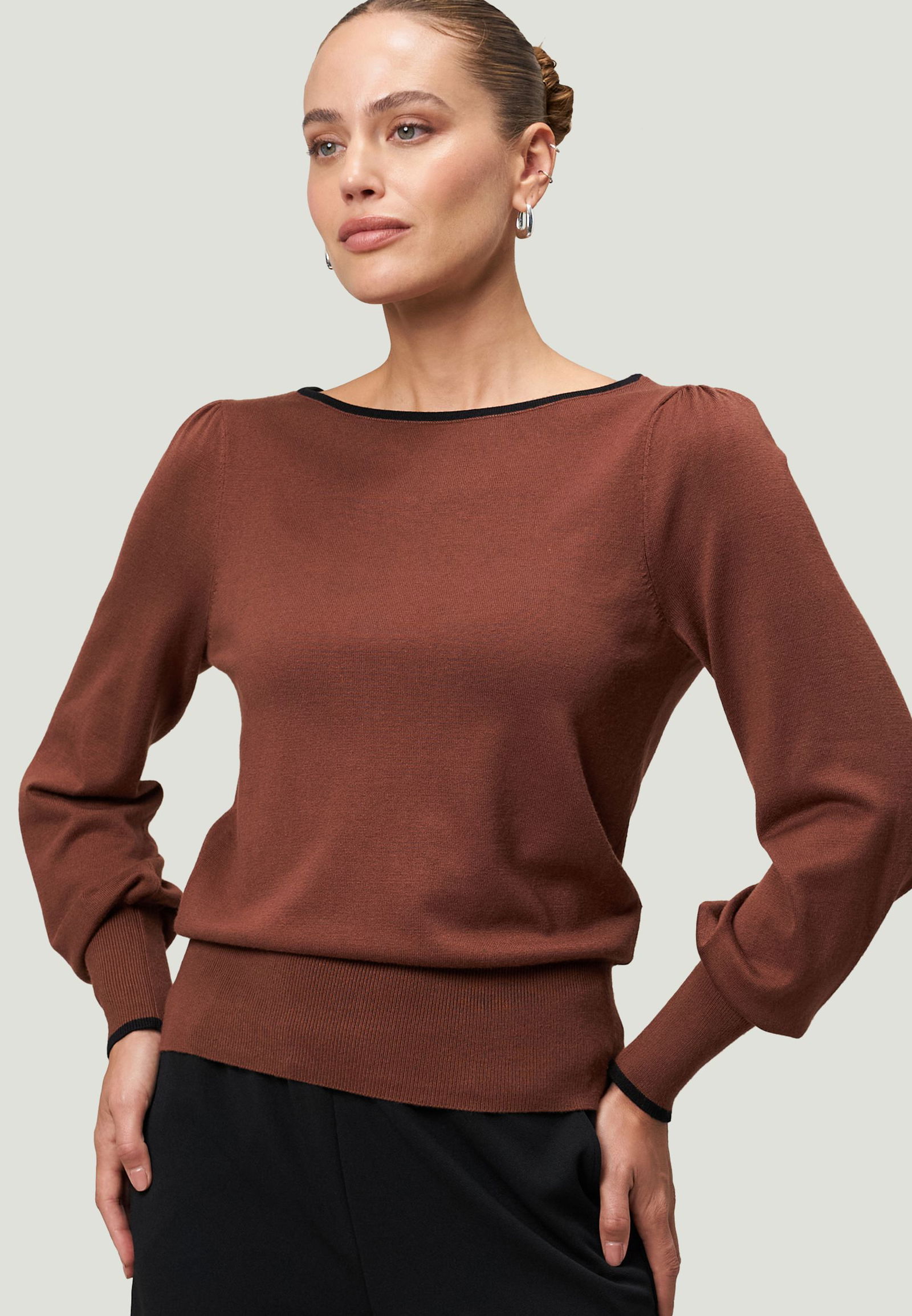 f769c8a14ade75a5813ed422c3c37702 Zero | Zero Pullover | 42