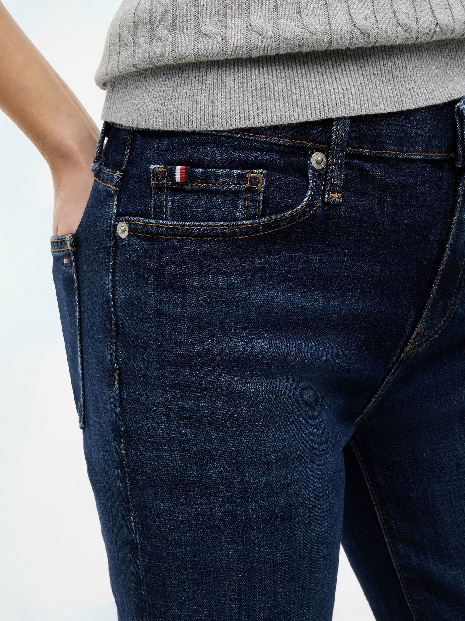 Tommy Hilfiger |  Tommy Hilfiger Skinny Jeans  | 28/30 | polka dot flag geo desert sky