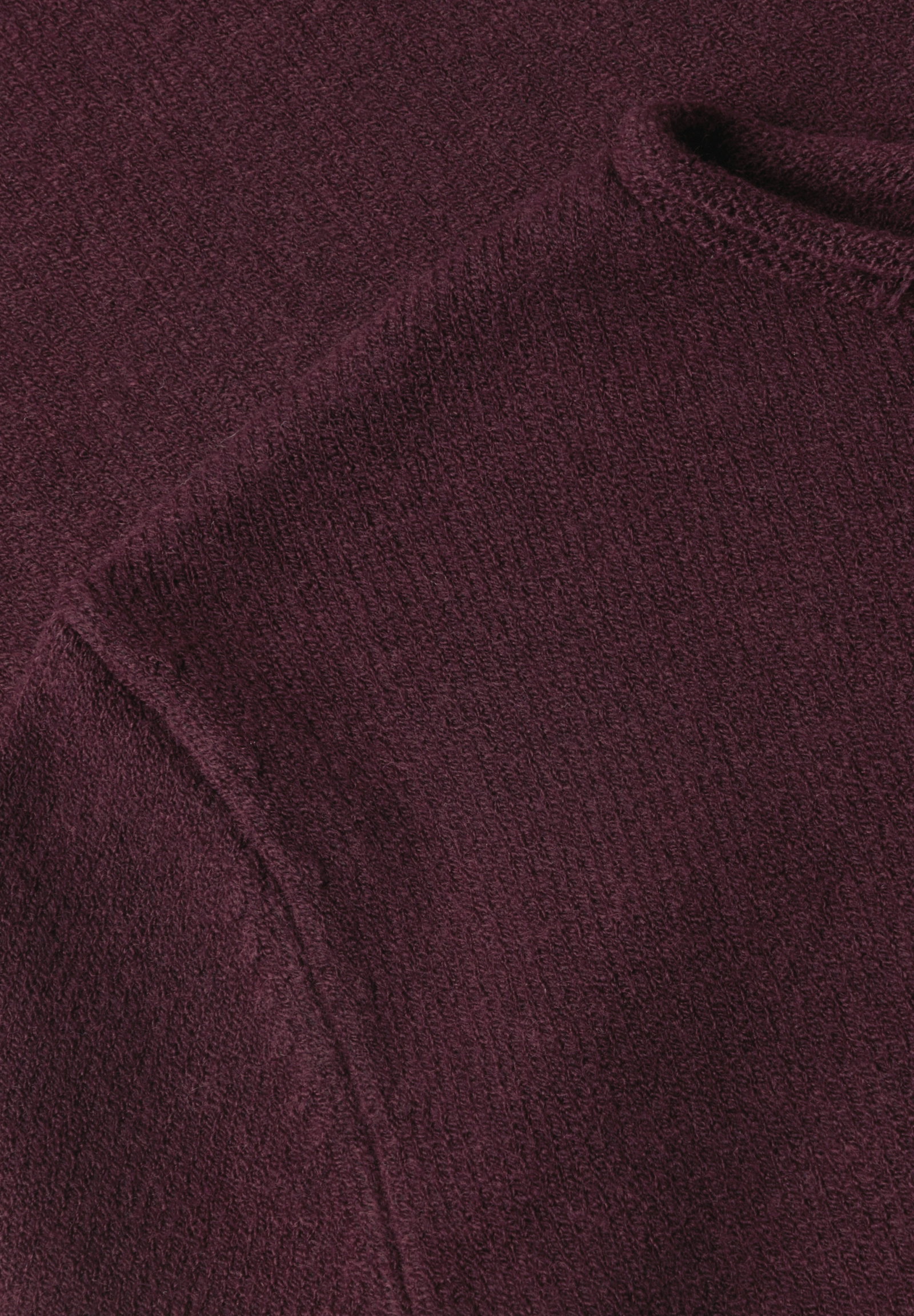 LTD QR_rolled edge u-boat swea, rustic rouge #2