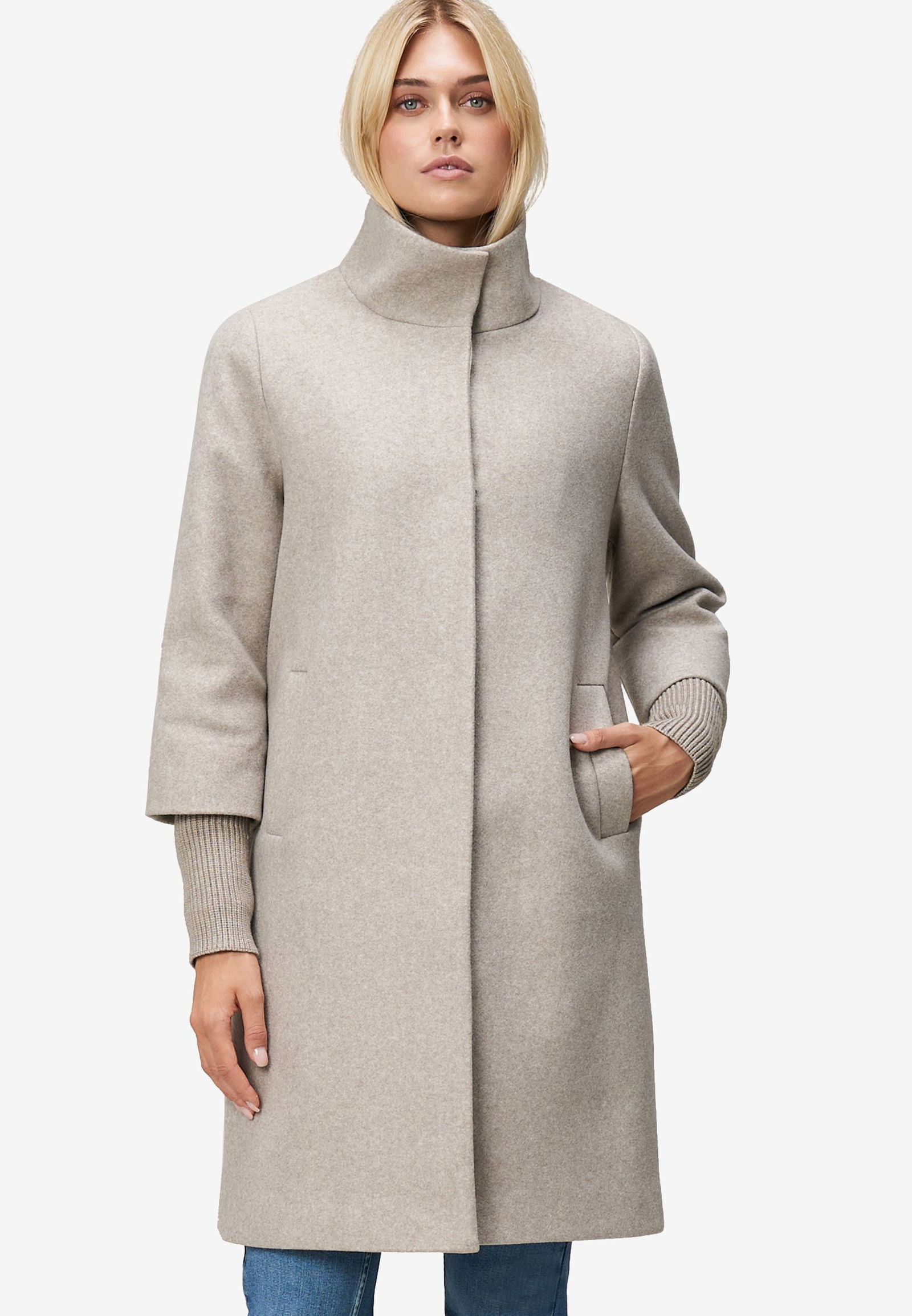 Zero |  Zero Mantel | 44