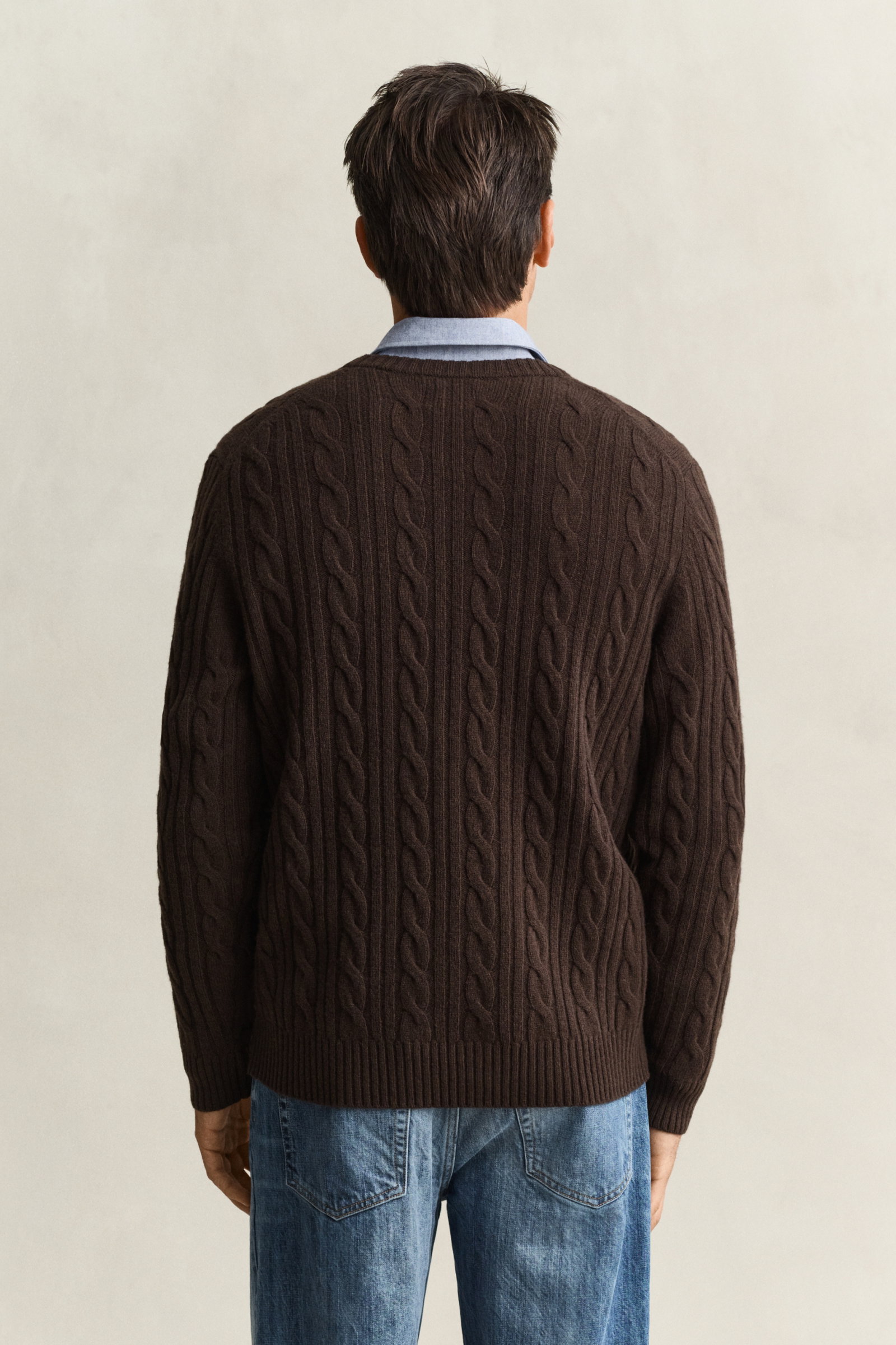 LAMBSWOOL CABLE C-NECK, BLACK BROWN #3