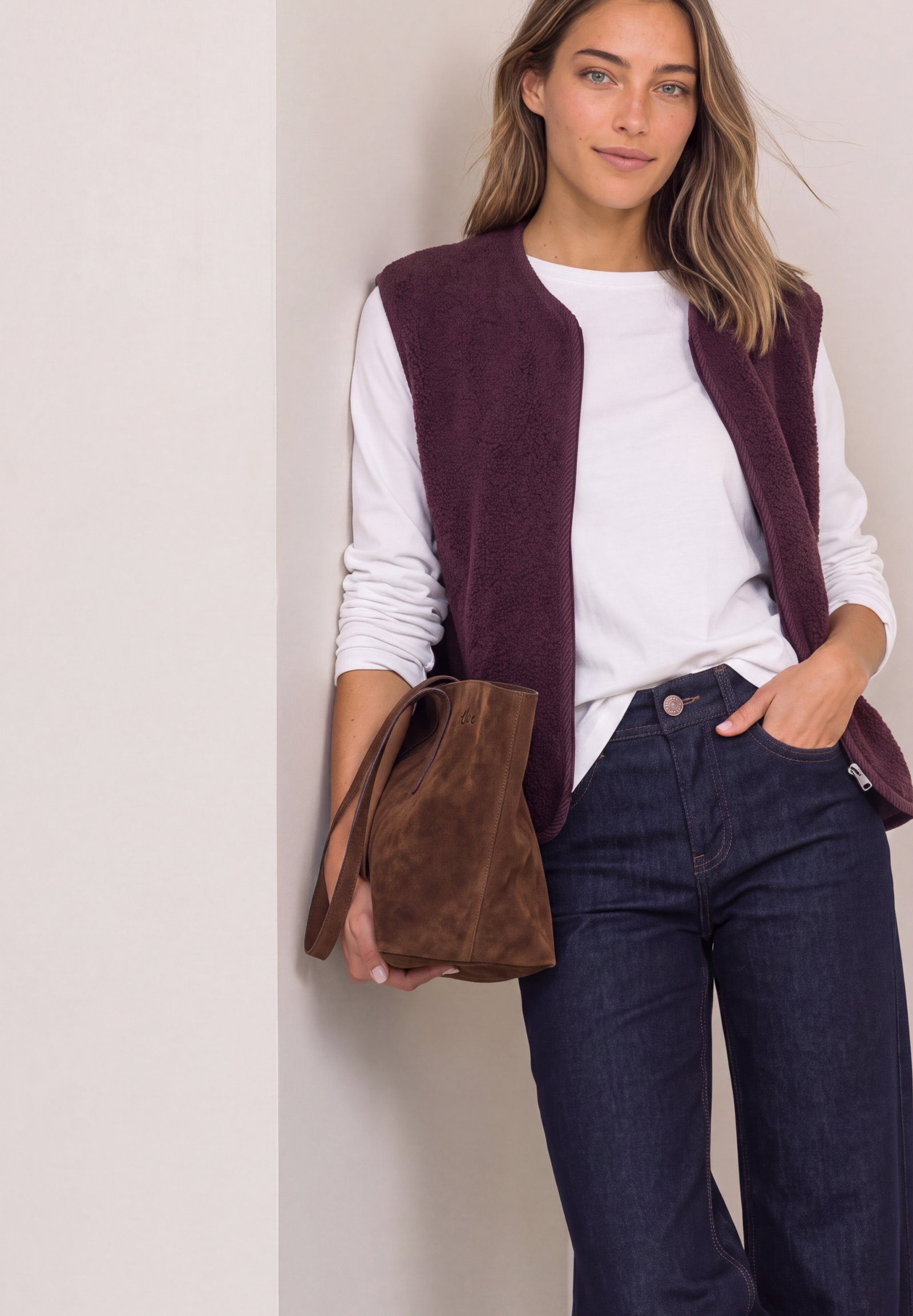 Short Teddy Vest w. Corduroy D, rustic rouge #3