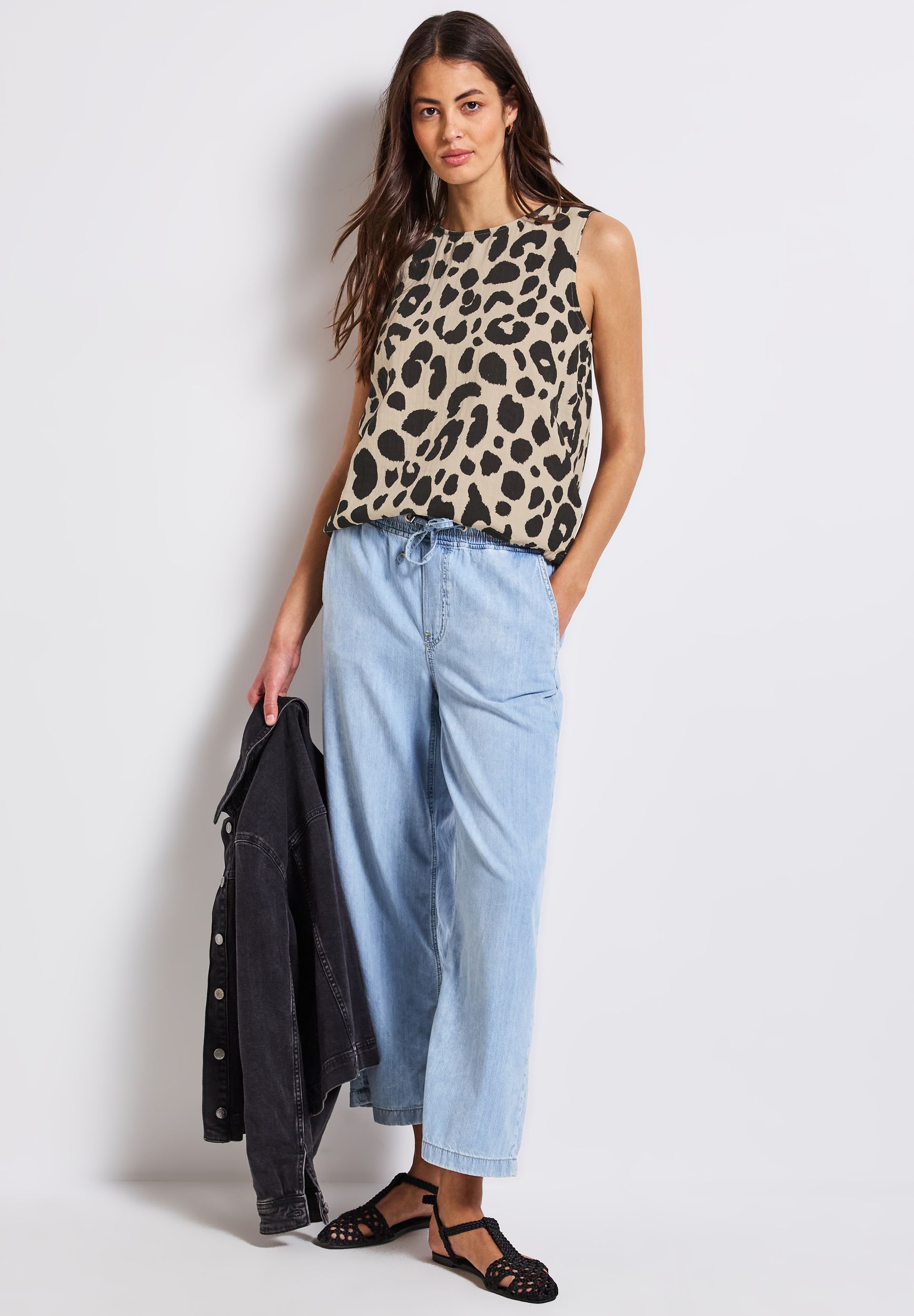  |  EOS_Muslin Blouse Top_AOP, coastal beige | 42 | 4565_26620