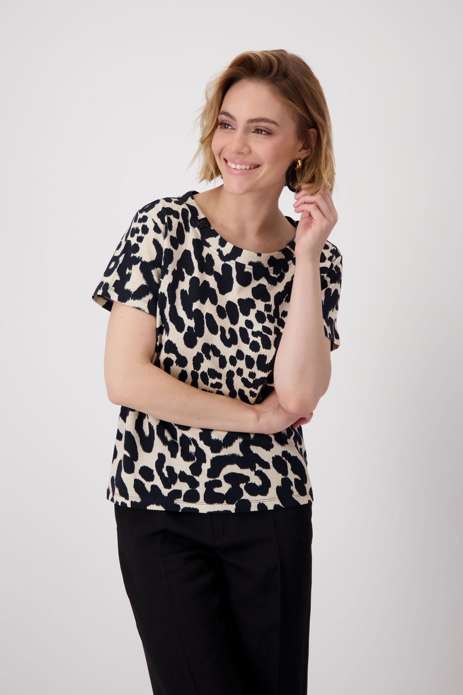 b65f4cf60e8f60d88f1c4e984774420e Monari |  T-Shirt, schwarz gemustert | 40 | schwarz gemustert