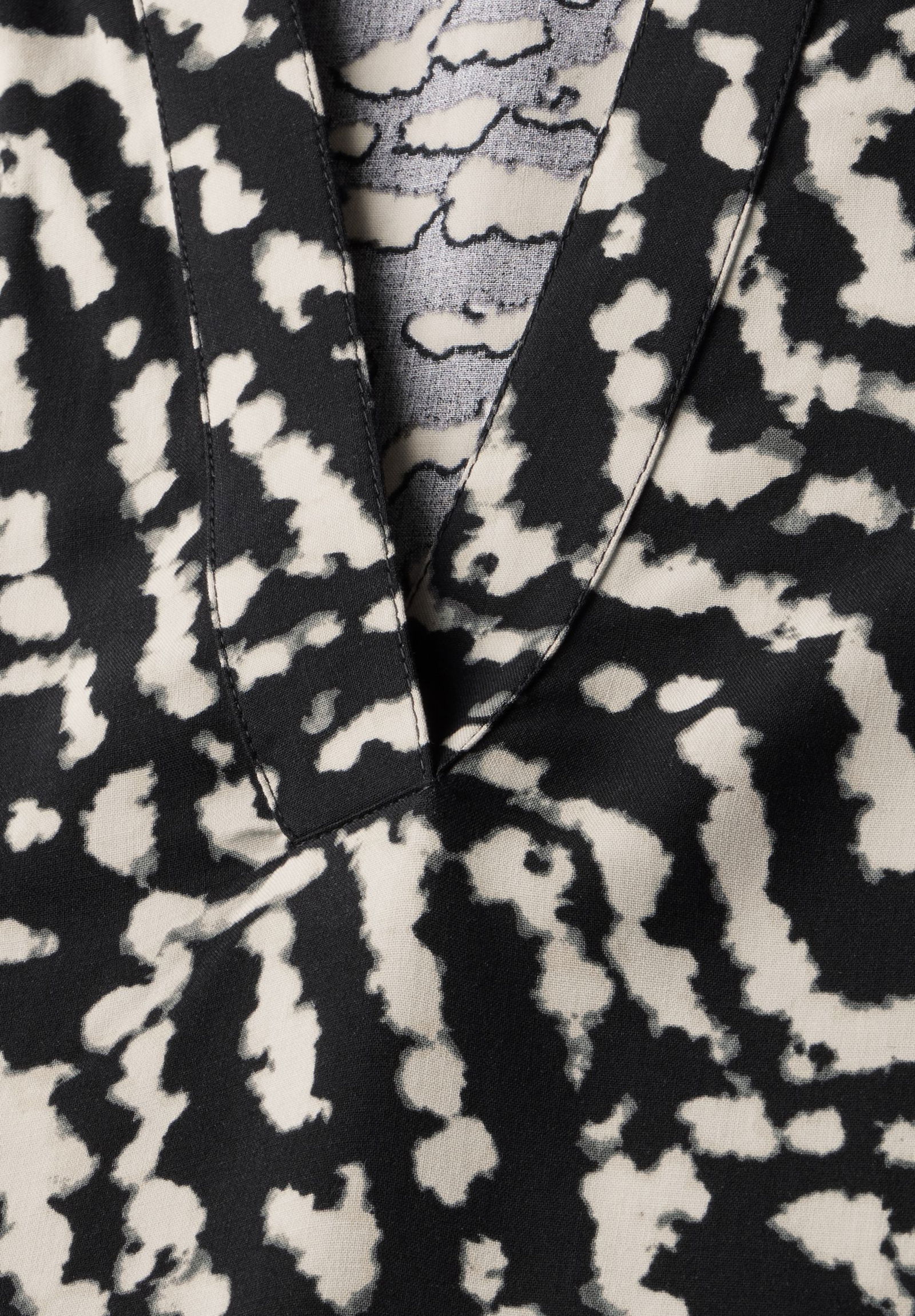 6eaa56a39ff6fb679190fe6af571a6f4 Street One |  Street One Druckbluse  | 42 | black