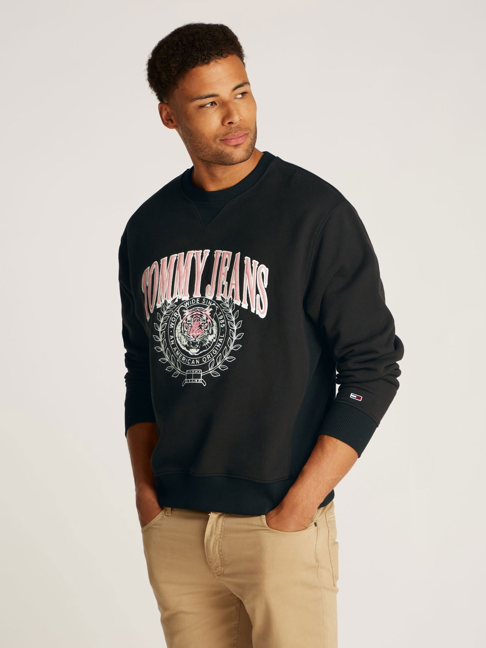 f57b91df5d1ec408d16e9efbeca98346 | TJM RLX VARSITY TIGER CREW | S | black