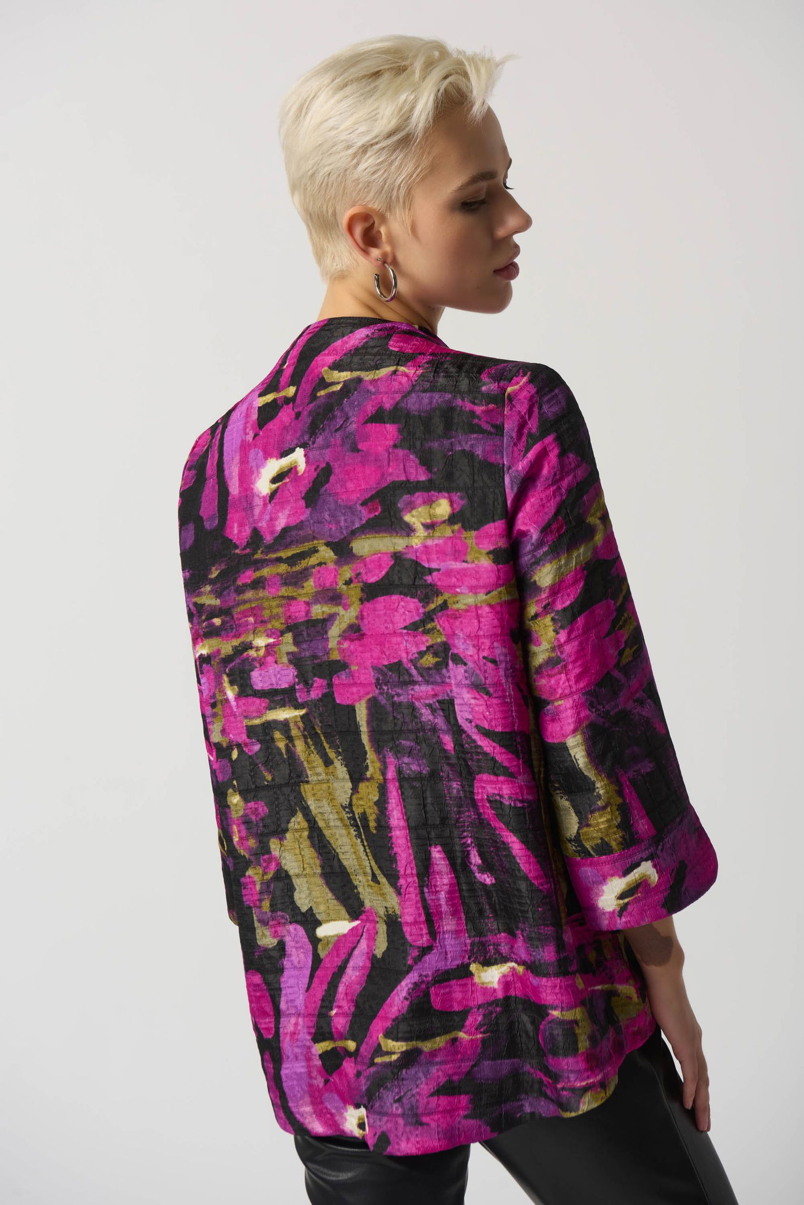 Trapezjacke mit abstraktem Muster