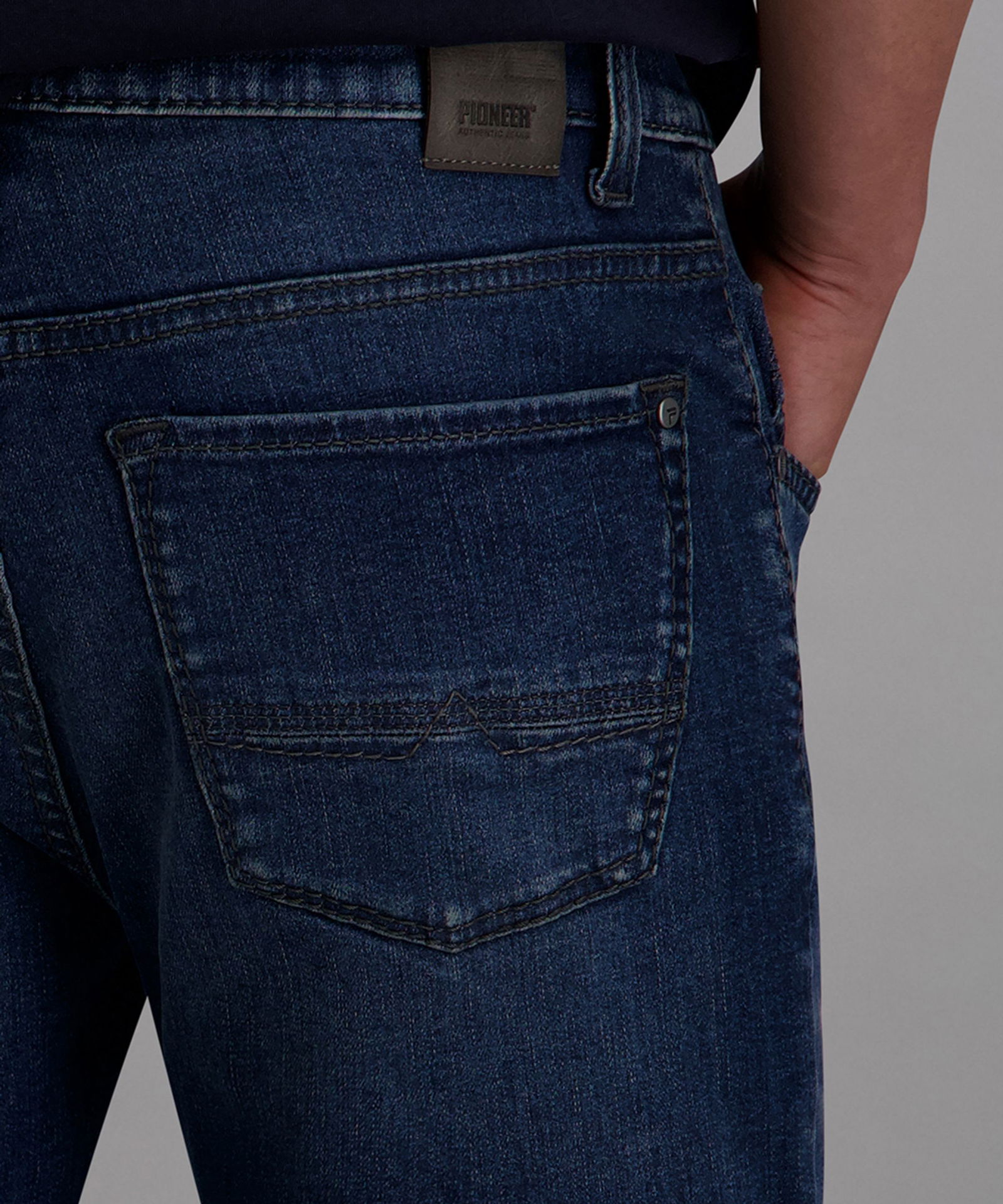 Pioneer | Pioneer Regular Fit Jeans | 42/32 | blue/black fashion