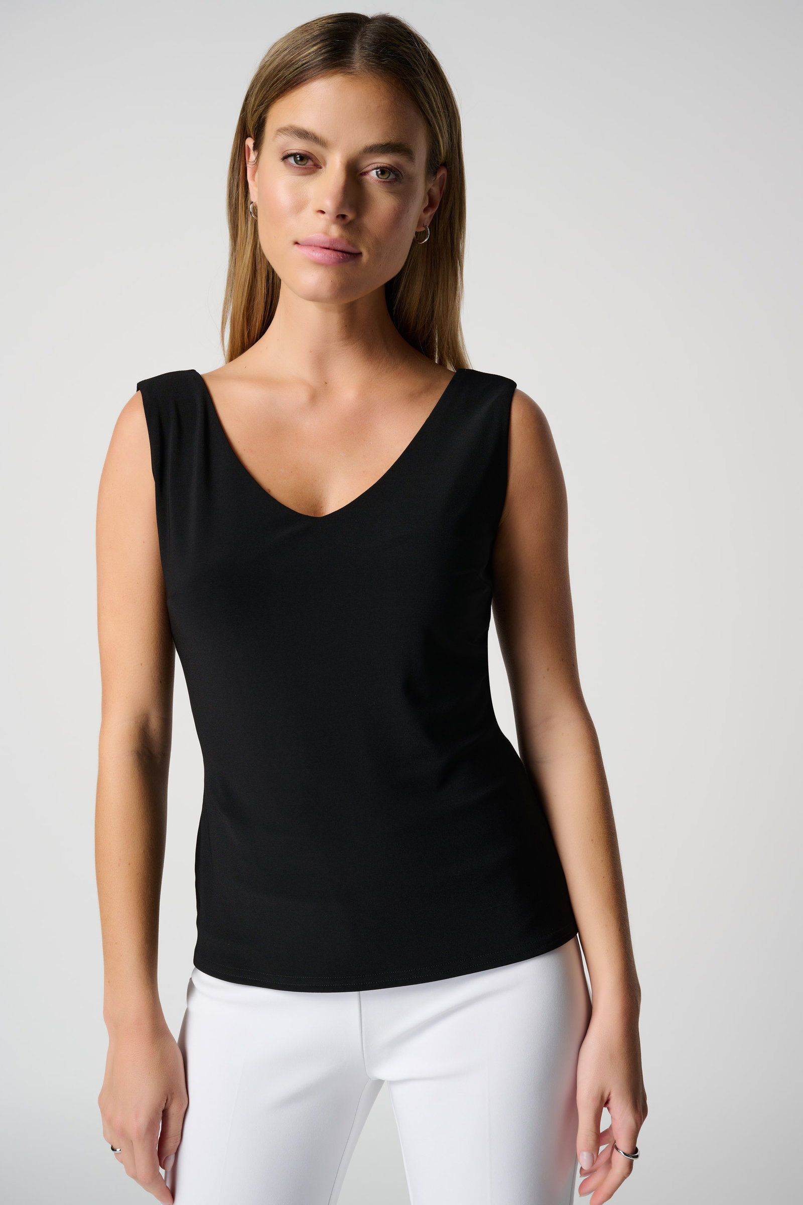Joseph Ribkoff Top Schwarz ärmelloses V-Neck-Top mit figurbetonter Passform #1