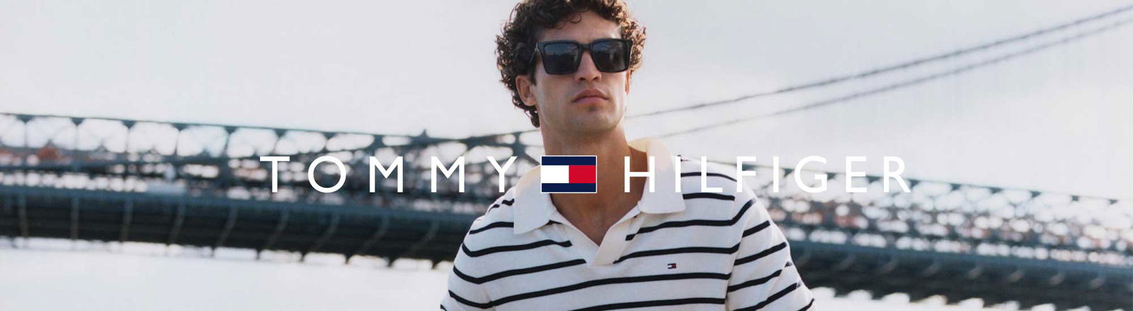 tommy-hilfiger-tommy-hilfigermodegrobannerherr-modehausheinze-waldeckfrankenberg-frhjahrsmode2025-banner Banner Tommy Hilfiger Herren