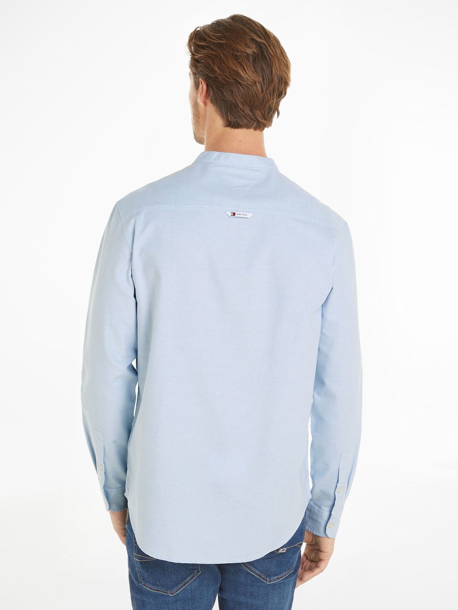 4c1242d90edb3e10ea80e32572e20b3b  |  TJM REG OXFORD MAO SHIRT, WHITE | M | moderate blue stripe