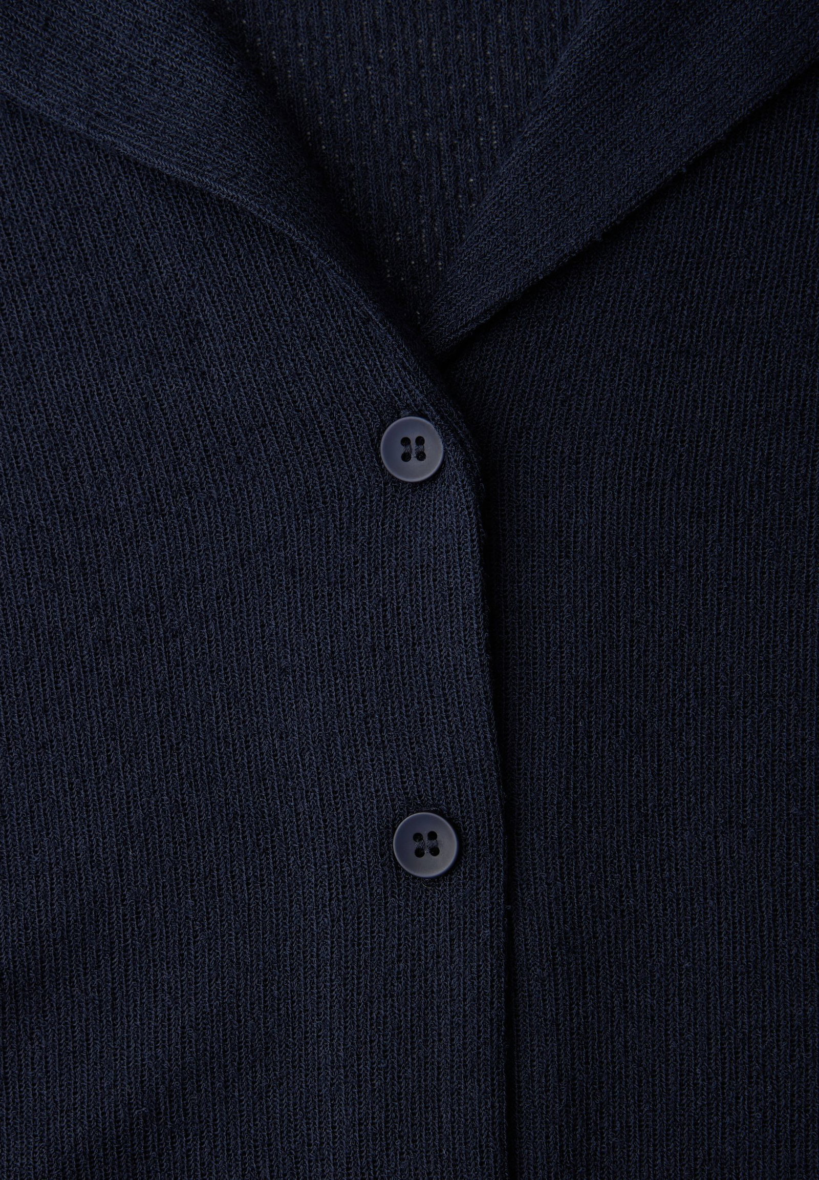 a2bd56861635581a0e12cfb05d255f91 | knit look jacket w.bowling col, shadowed navy | 36 | 4565_17502