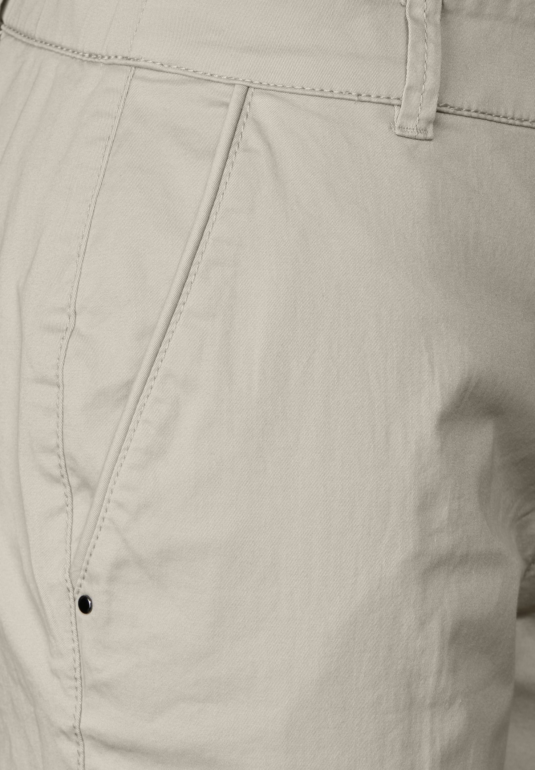 Street One |  Street One Chino  | 44/28 | dolomite stone