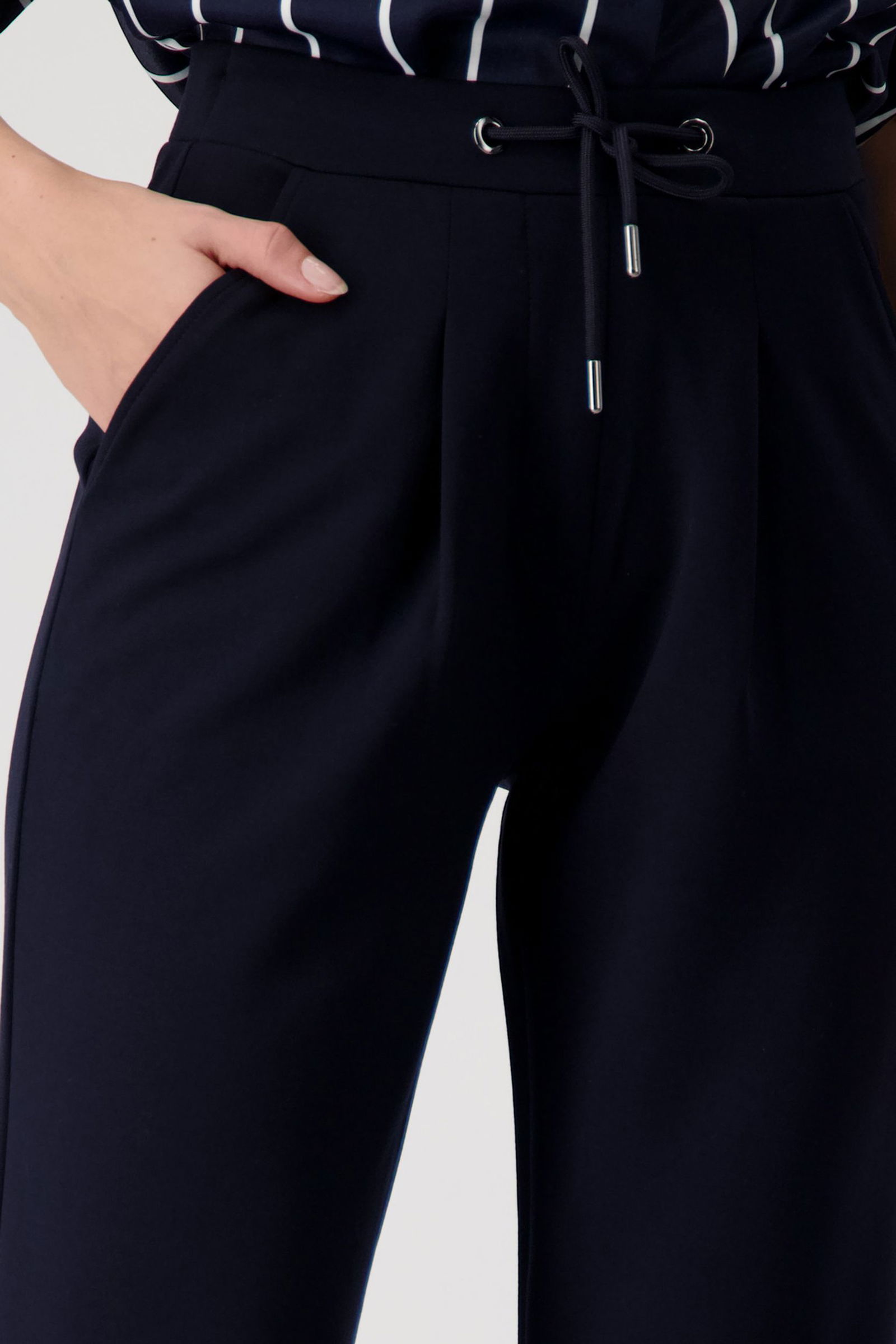 Monari |  Monari Schmale Hose  | 44
