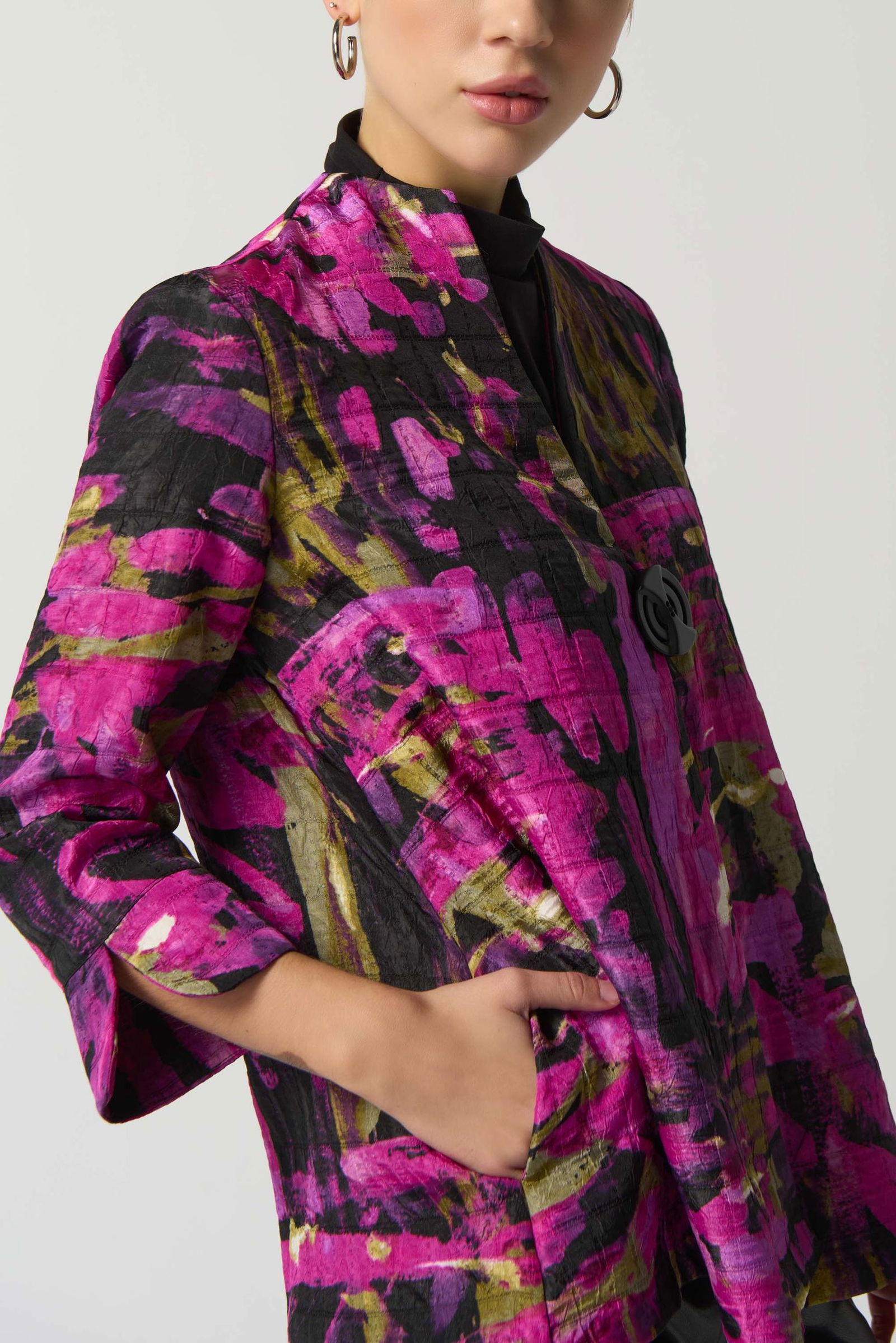 Trapezjacke mit abstraktem Muster