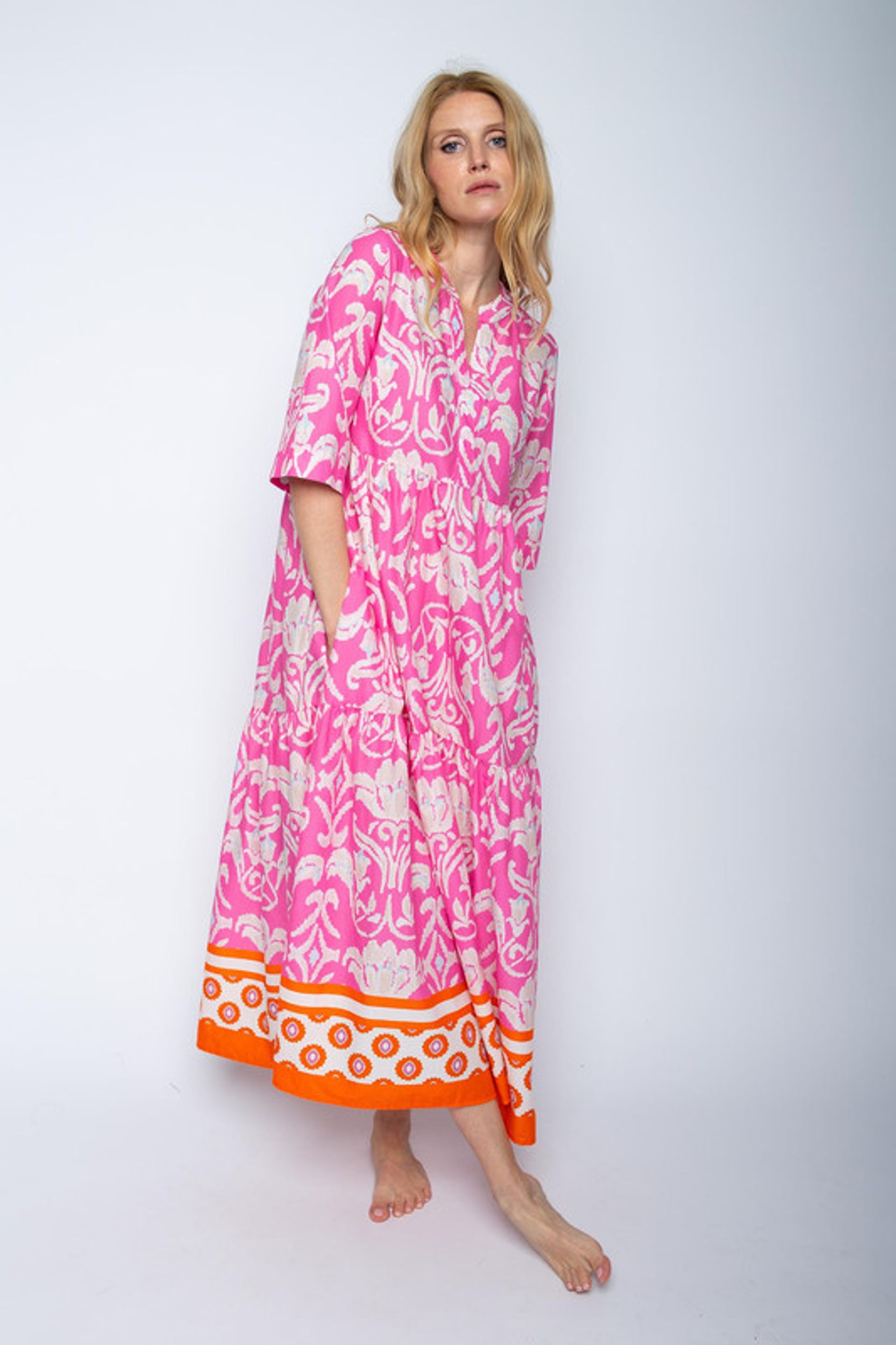 Emily van den Bergh |  Emily van den Bergh Midikleid  | 40 | pink/orange