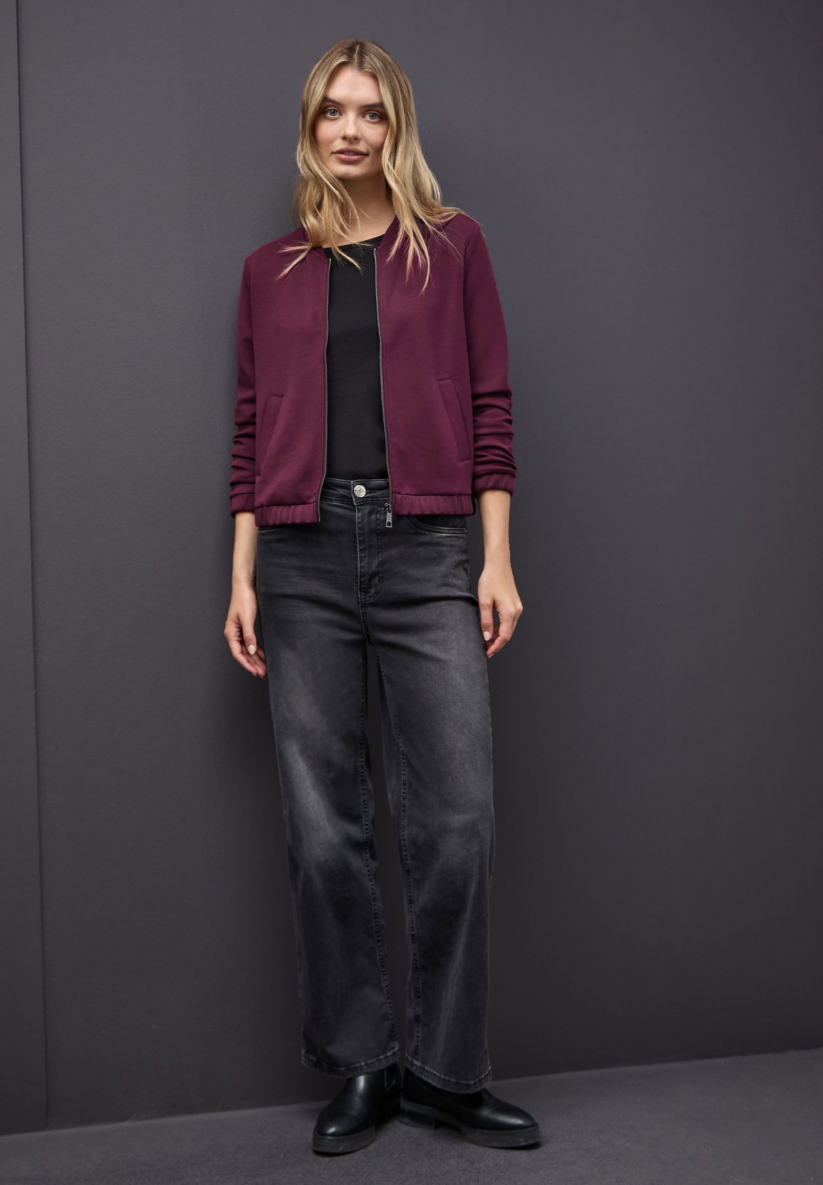 | EOS_Silk look short zipper jac, noble red | 44