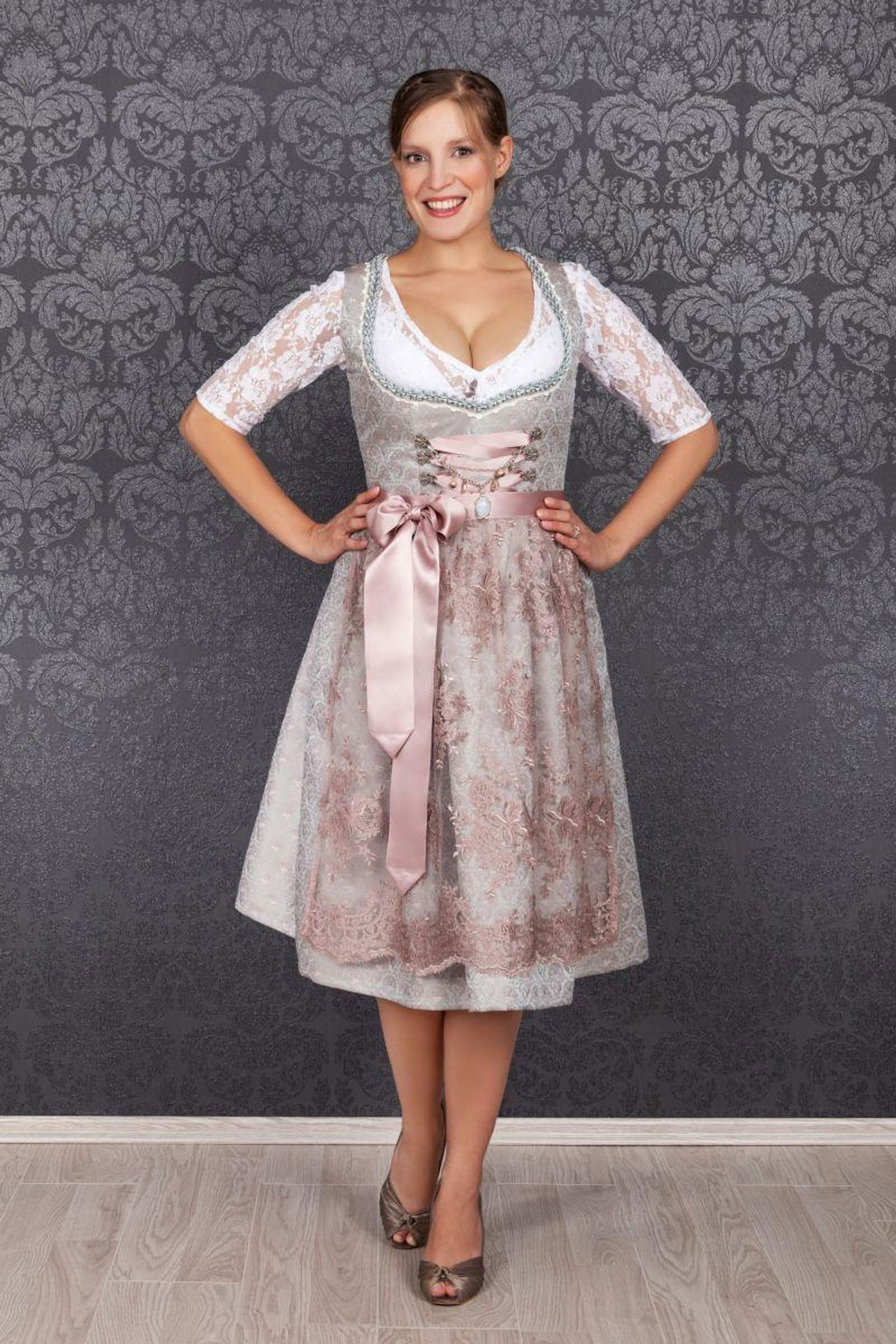 b87179c4cf8b013d2a08e1ca47fdfe54 Edelnice | Edelnice Dirndl | 32 | rosa
