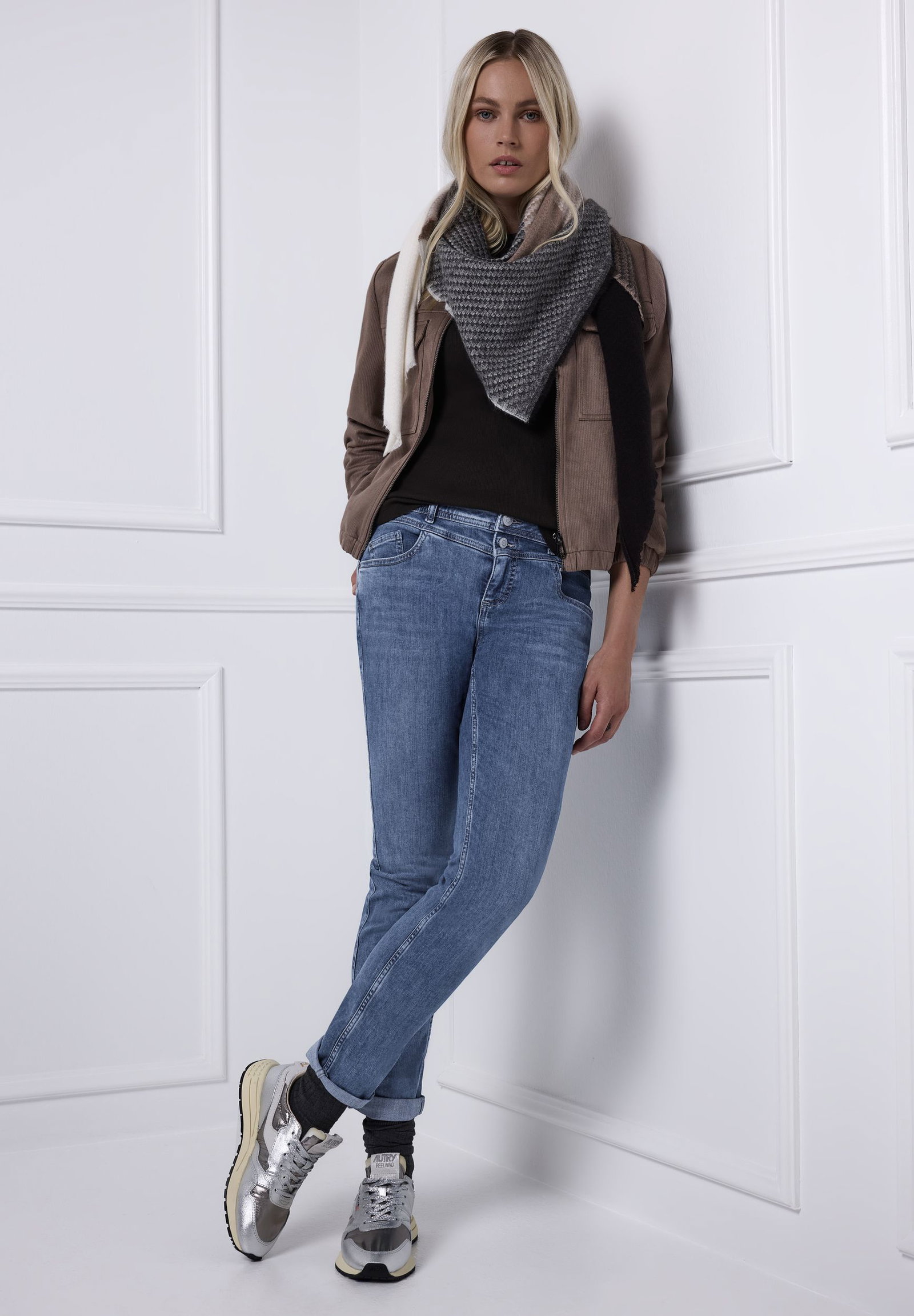 8f20a87c8bbcac4eea42facd75f3498b Street One | Street One Straight Leg Jeans | 29/30