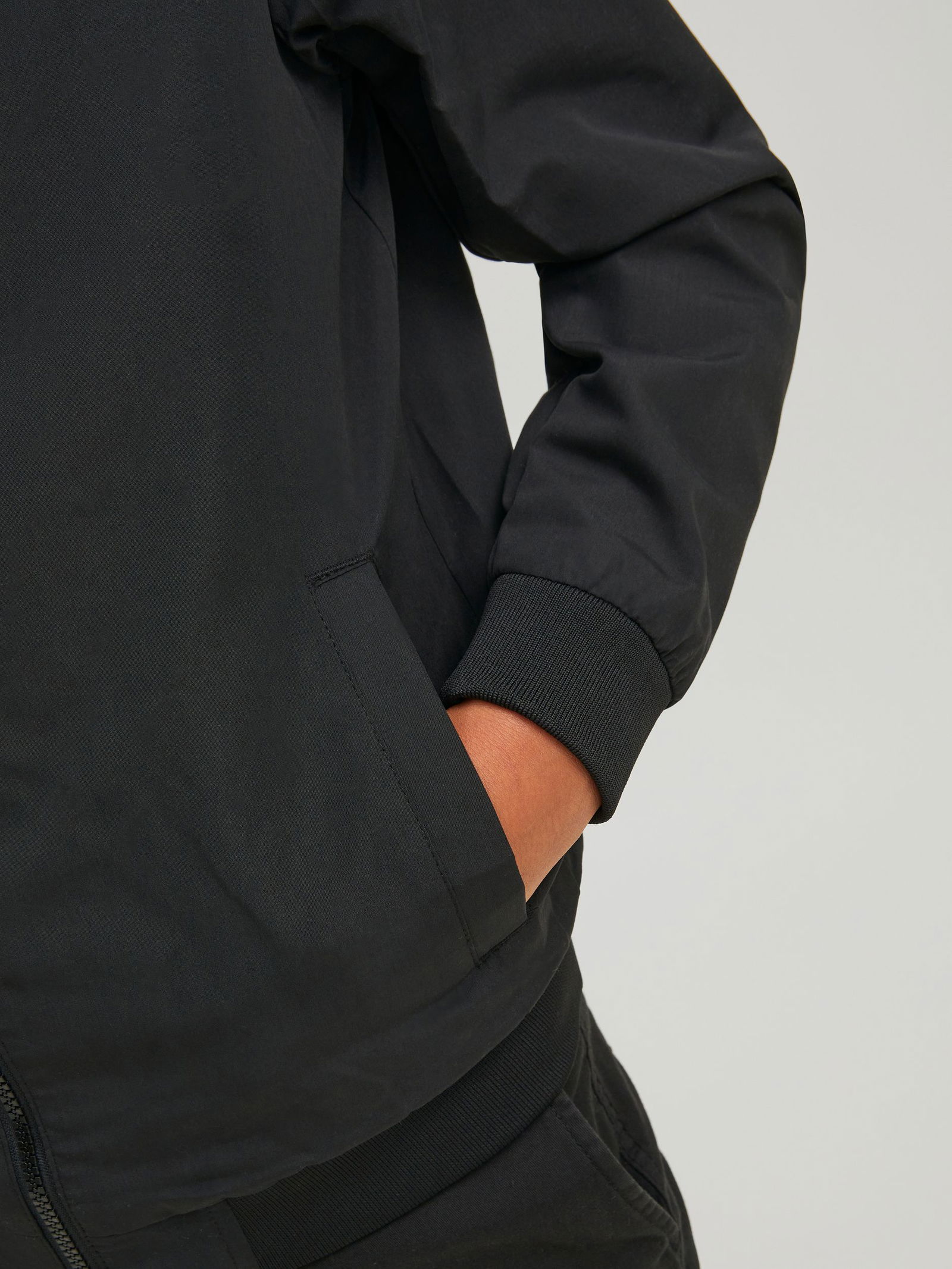 Jack&Jones | JJERUSH BLOCKING HOOD BOMBER NOOS JNR | 176 | black
