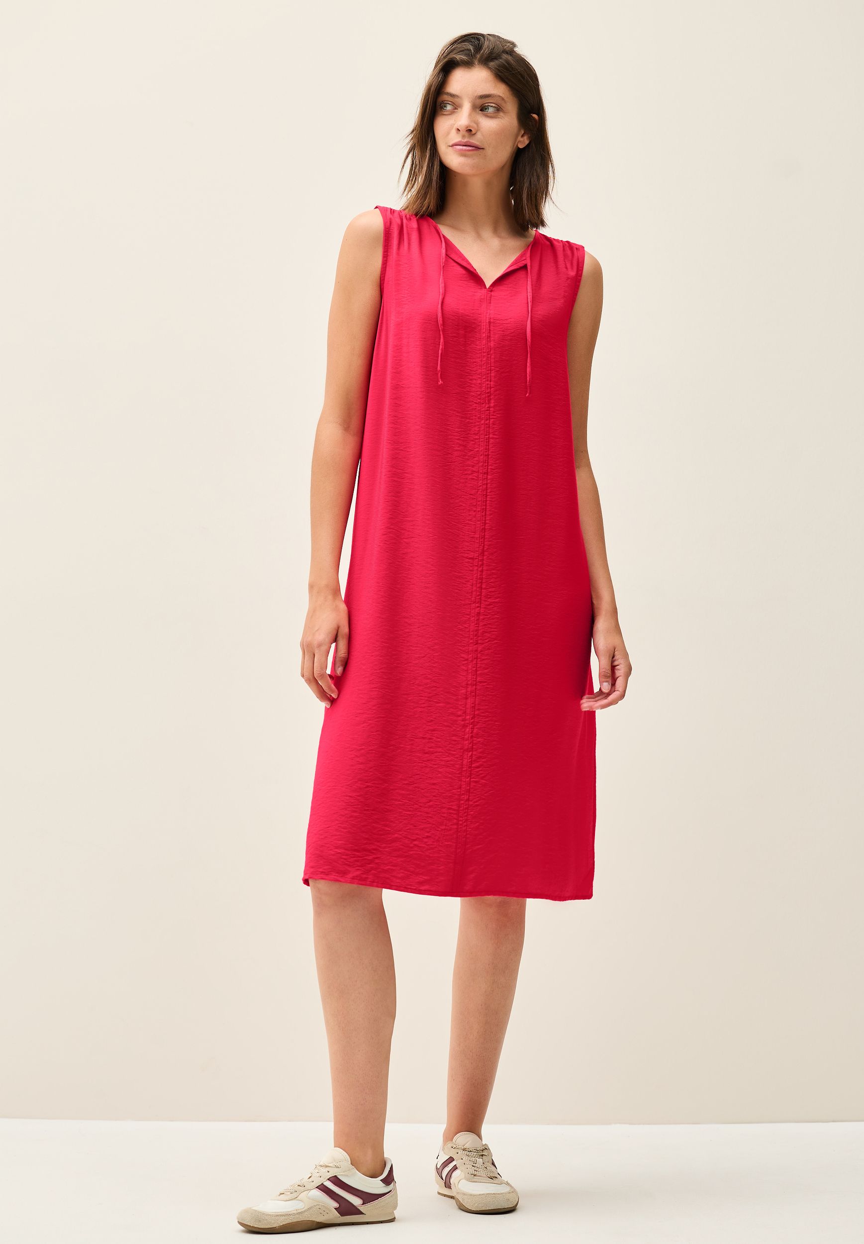  |  Kleid in Unifarbe | S
