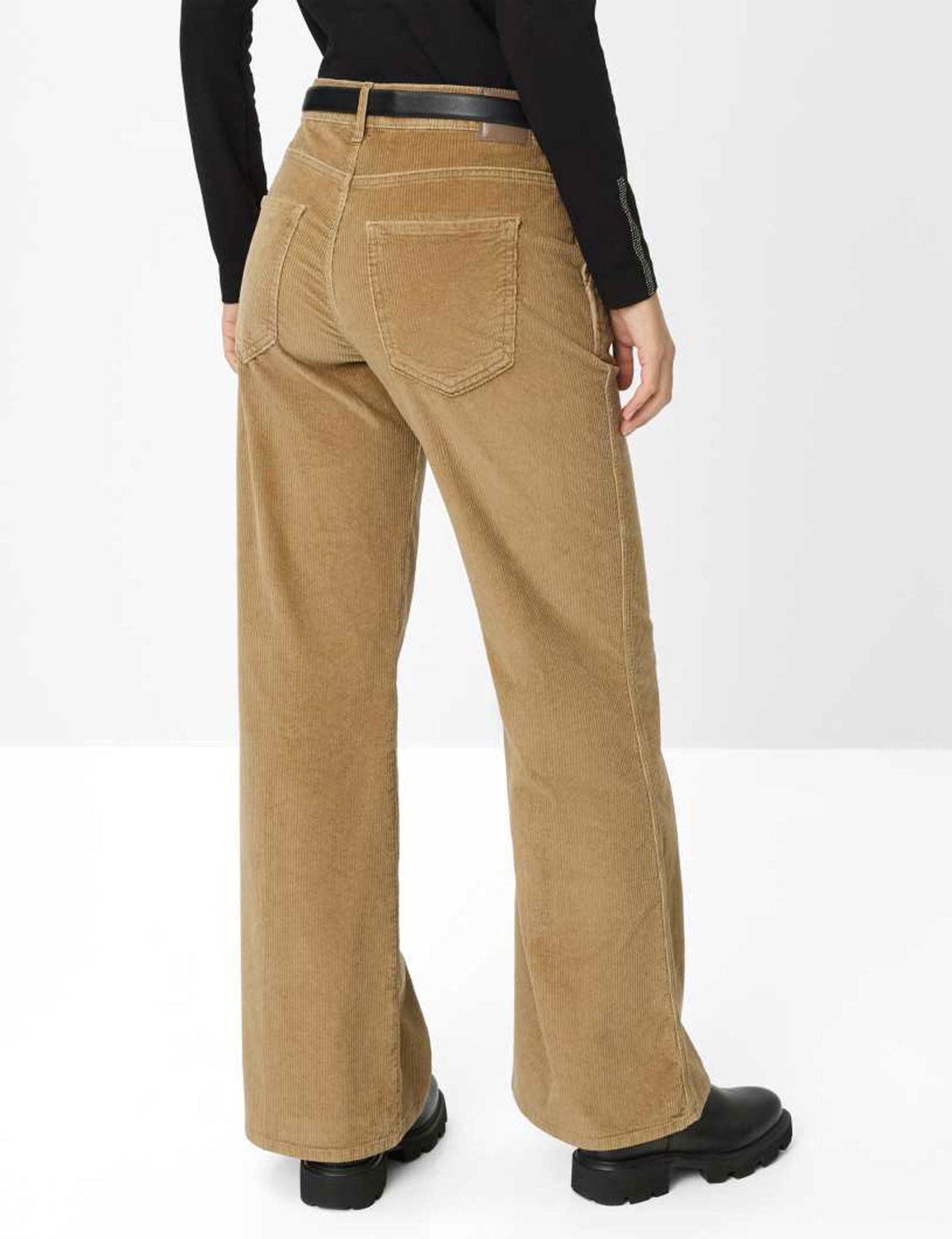 422d748ab26c71e732fa80741cbe8b31 Brax |  Brax Schmale Hose  | 38 | beige