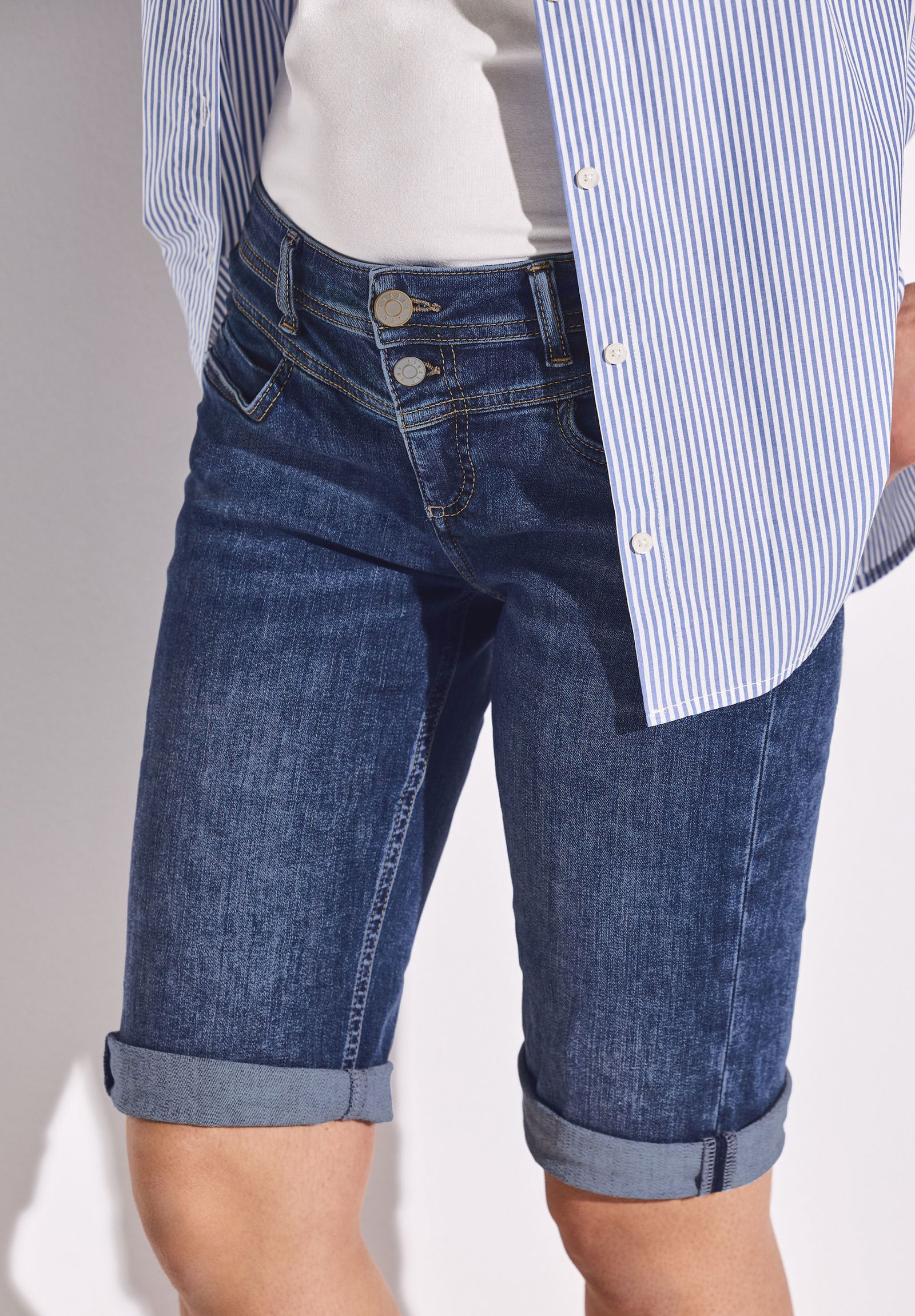 e447e5860645451f2c971f68db5e6015 Street One |  Street One Shorts  | 27 | medium blue random