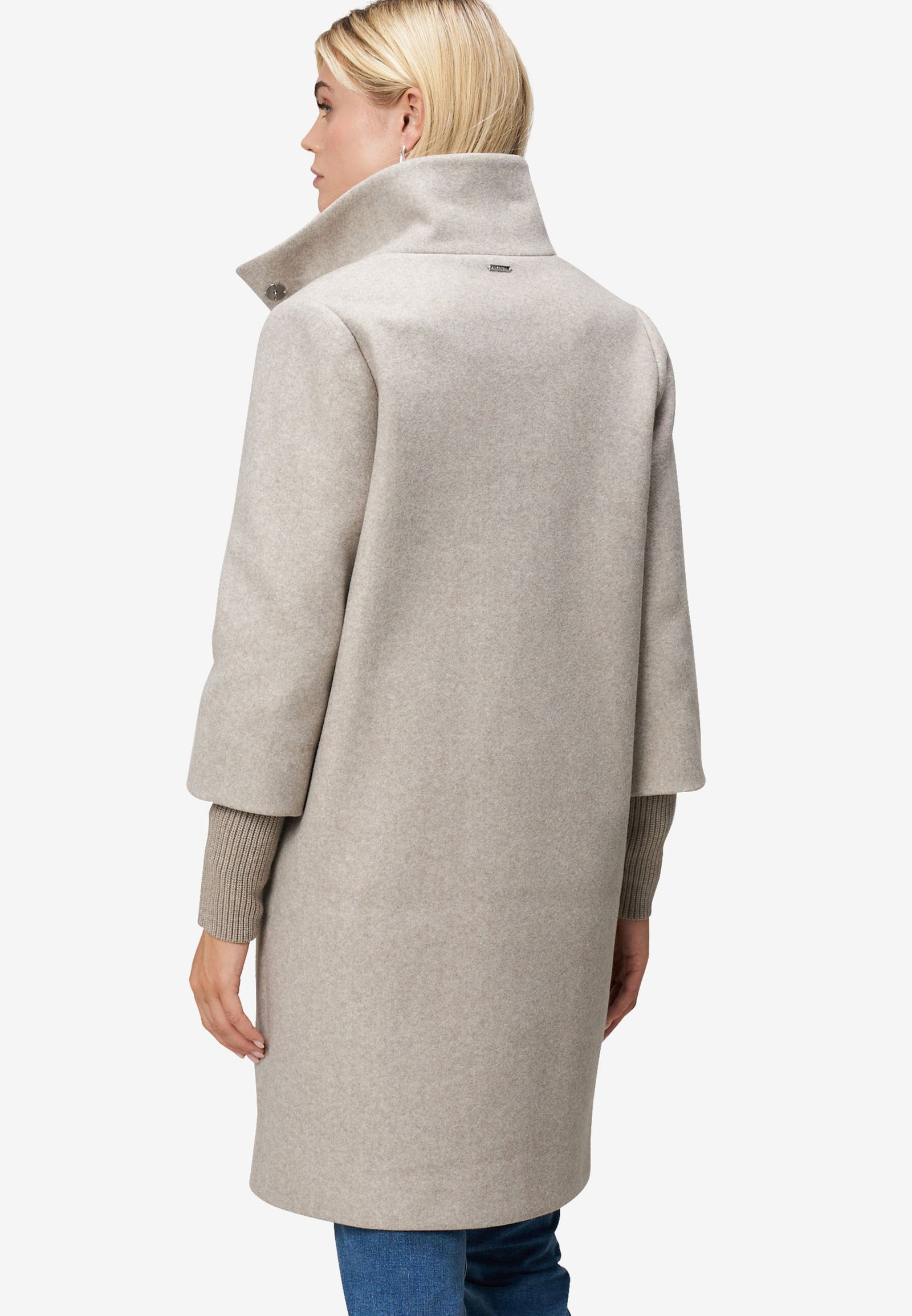 Zero |  Zero Mantel | 44