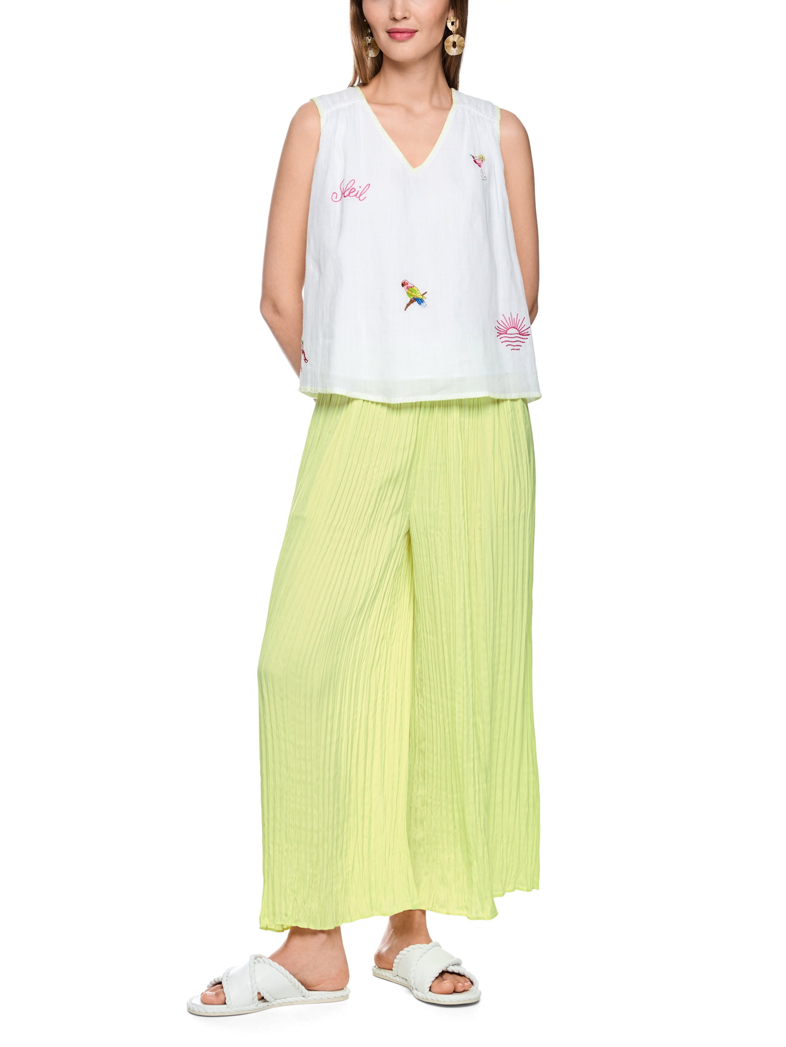 Marc Cain Sports lockeres Top mit Stickereipatches #6