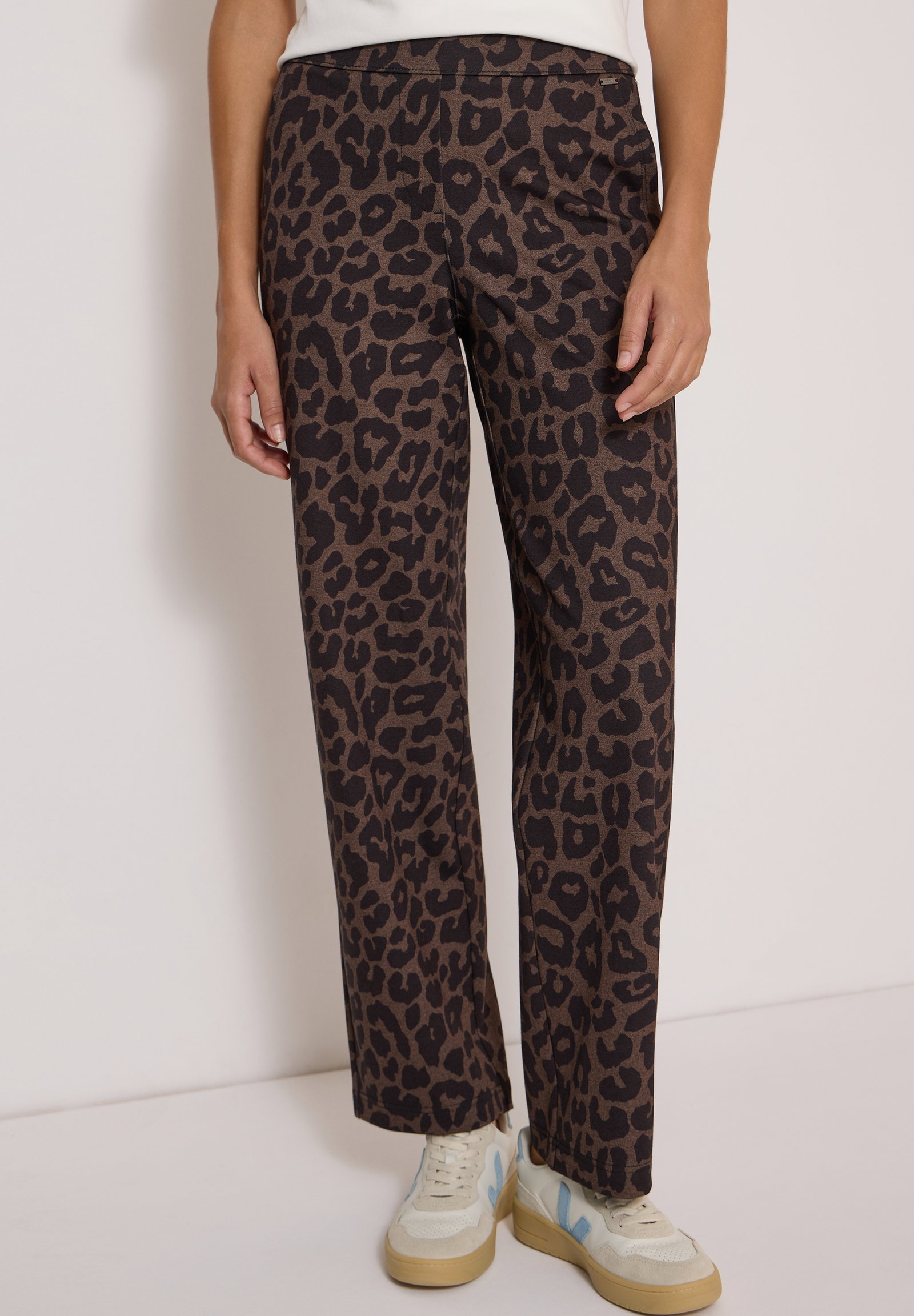 TOS Style Neele Straight AOP, dark toffee brown #6
