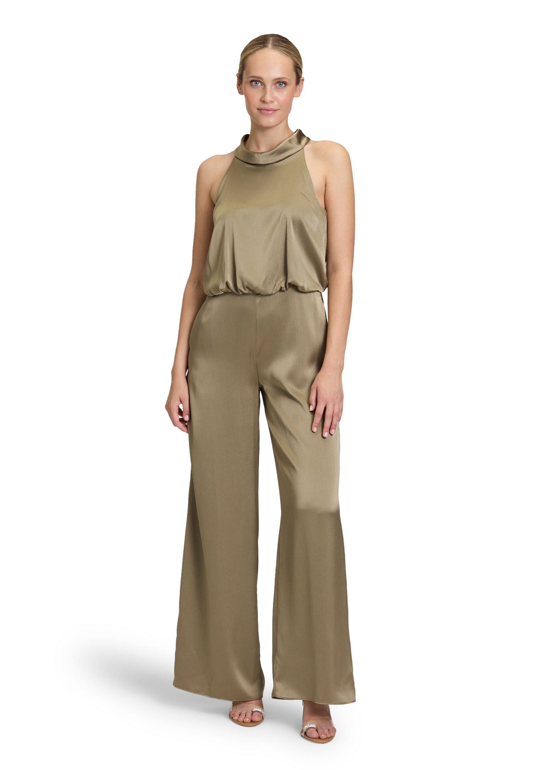 V by Vera Mont |  V by Vera Mont Overall  | 38 | turf