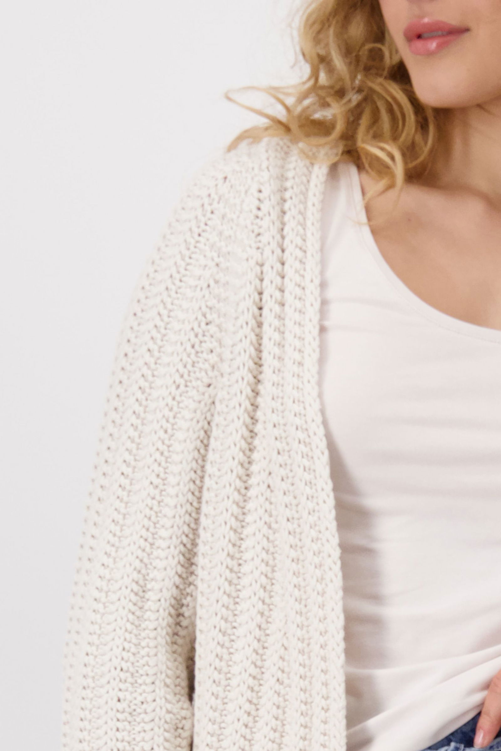 Monari |  Monari Strickjacke | Cardigan  | 46 | creamy beige
