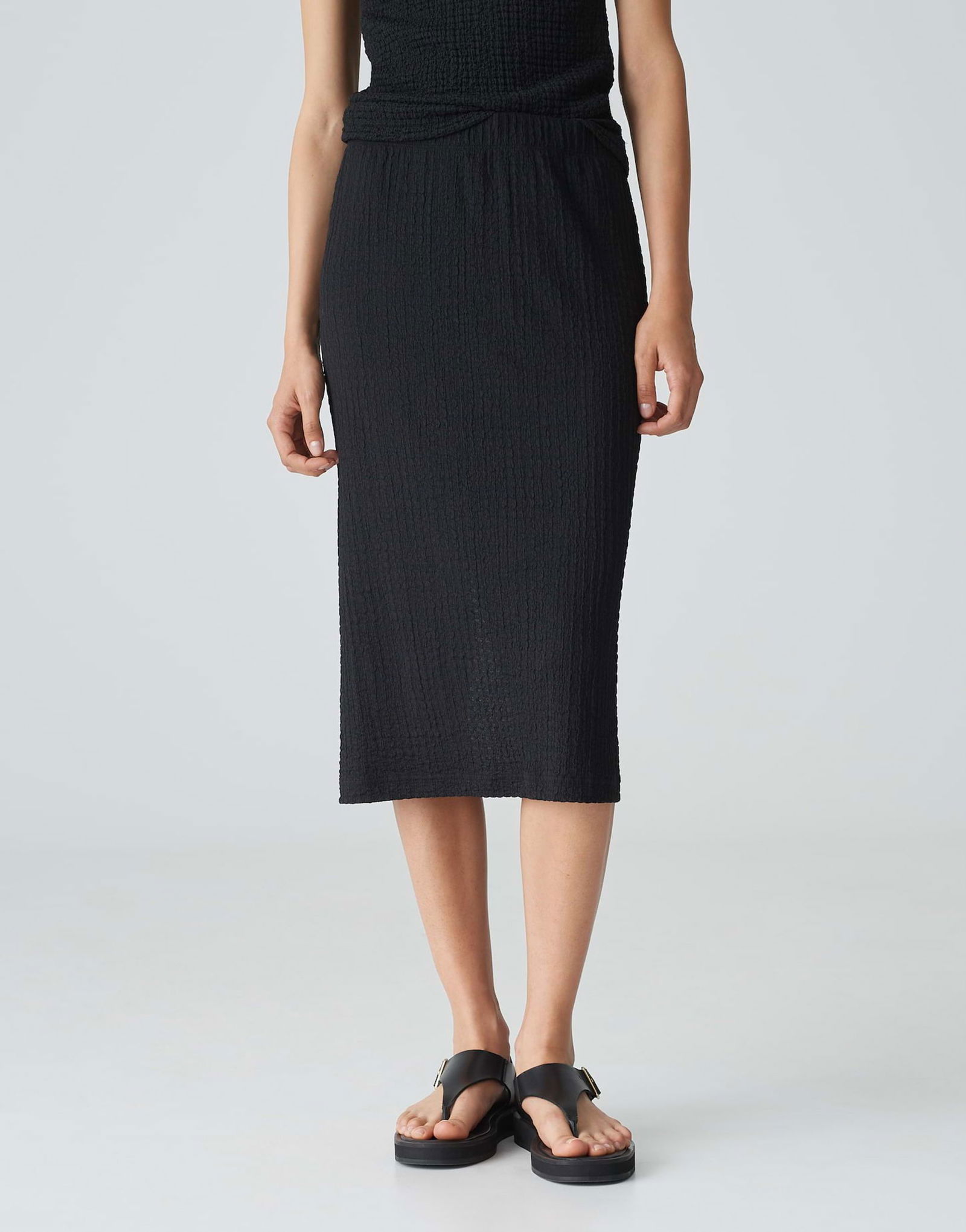 5614044d40ae0f0ed4ab79e4e88fb0a0  |  Rilasa, black | 40 | black