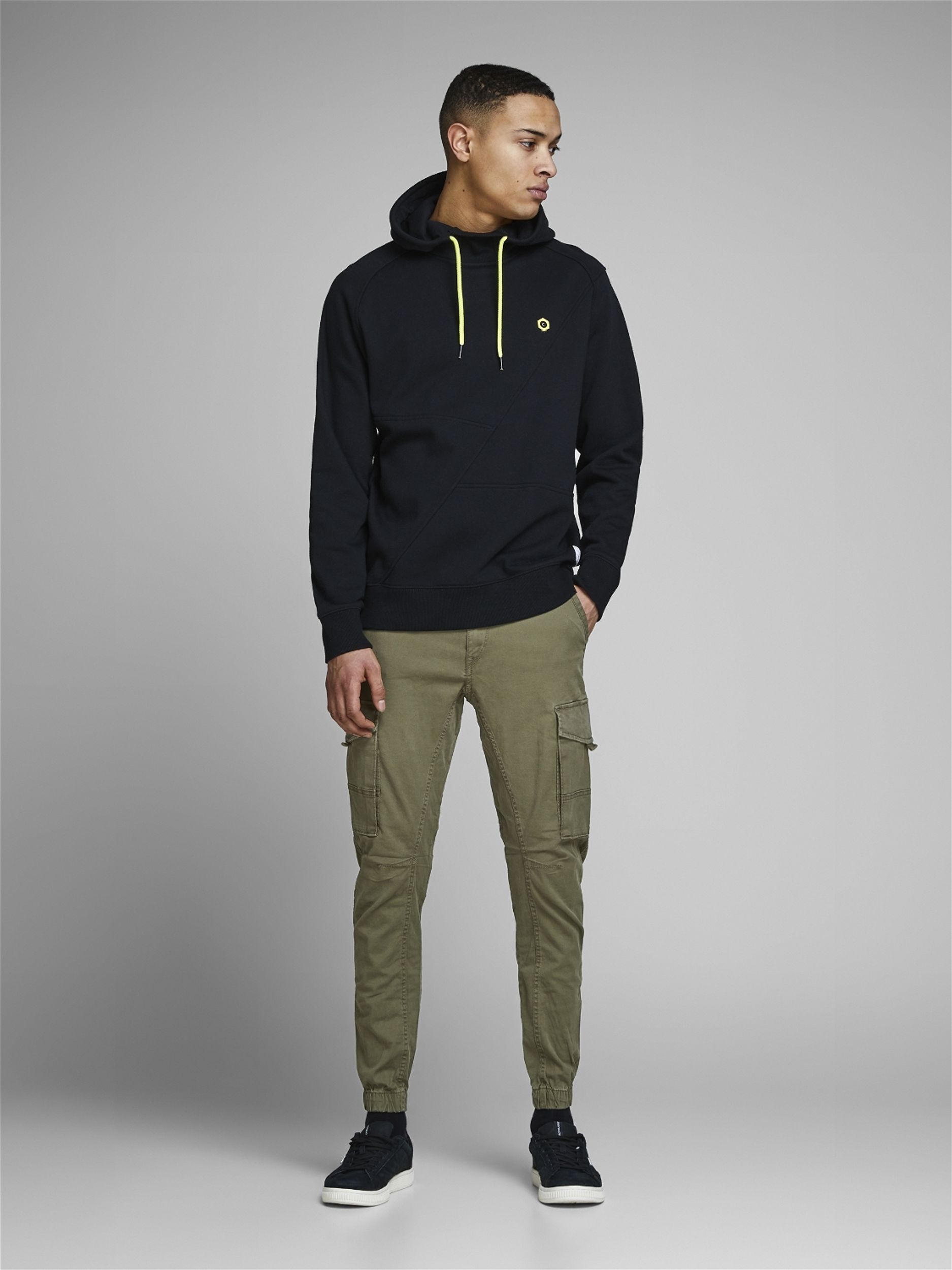 Jack&Jones |  Jack&Jones Tapered Fit Jeans  | 31/34 | olive night