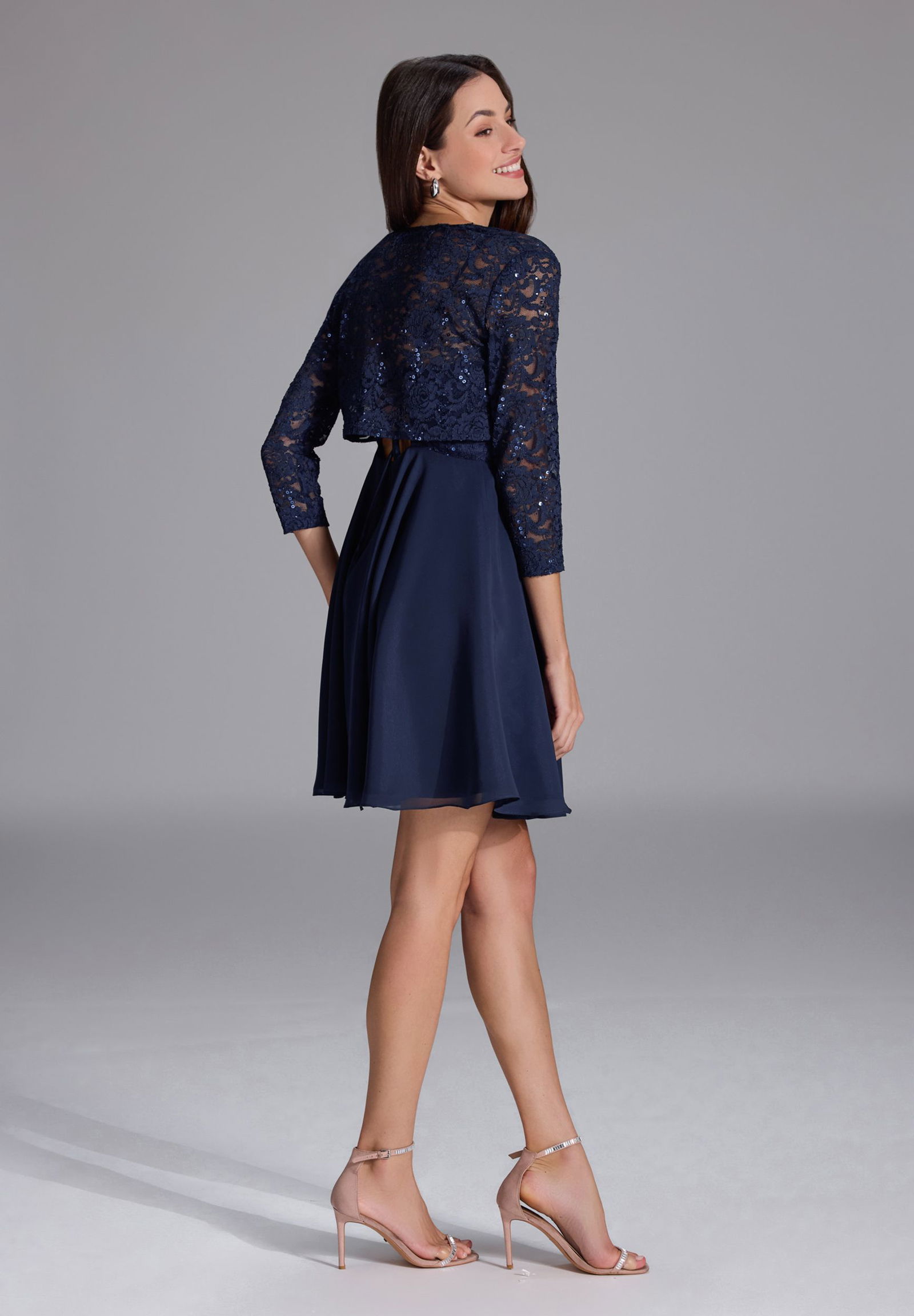 |  Bolero aus Spitze mit Bogenkante, navy | 32 | navy