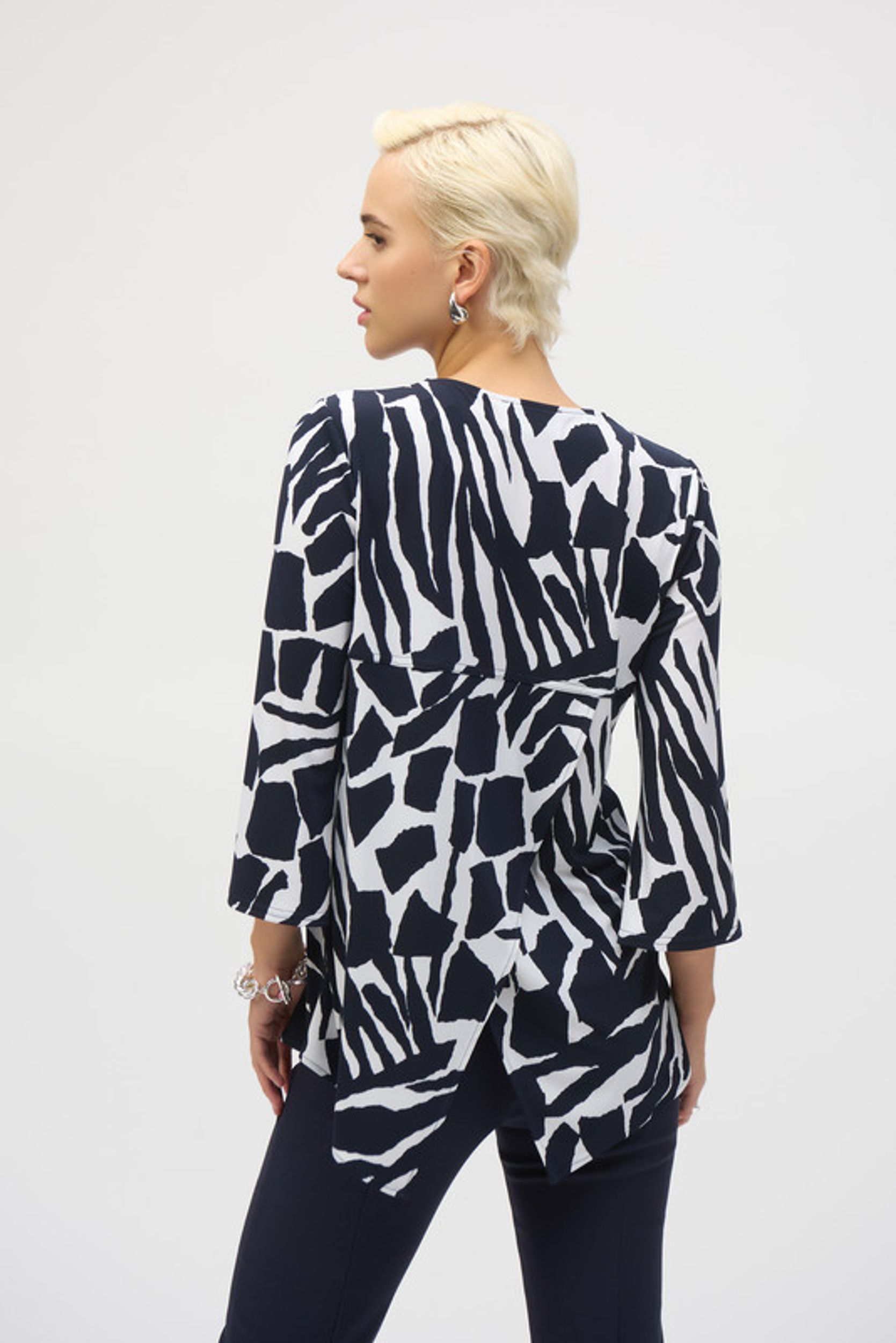 Joseph Ribkoff |  Joseph Ribkoff Druckbluse  | 48 | vanille/marine