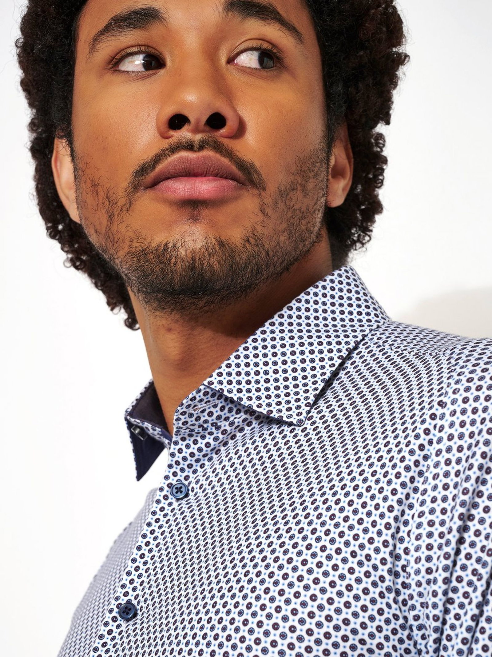 DESOTO |  DESOTO Hemd Slim Fit  | S | white with red and blue dots