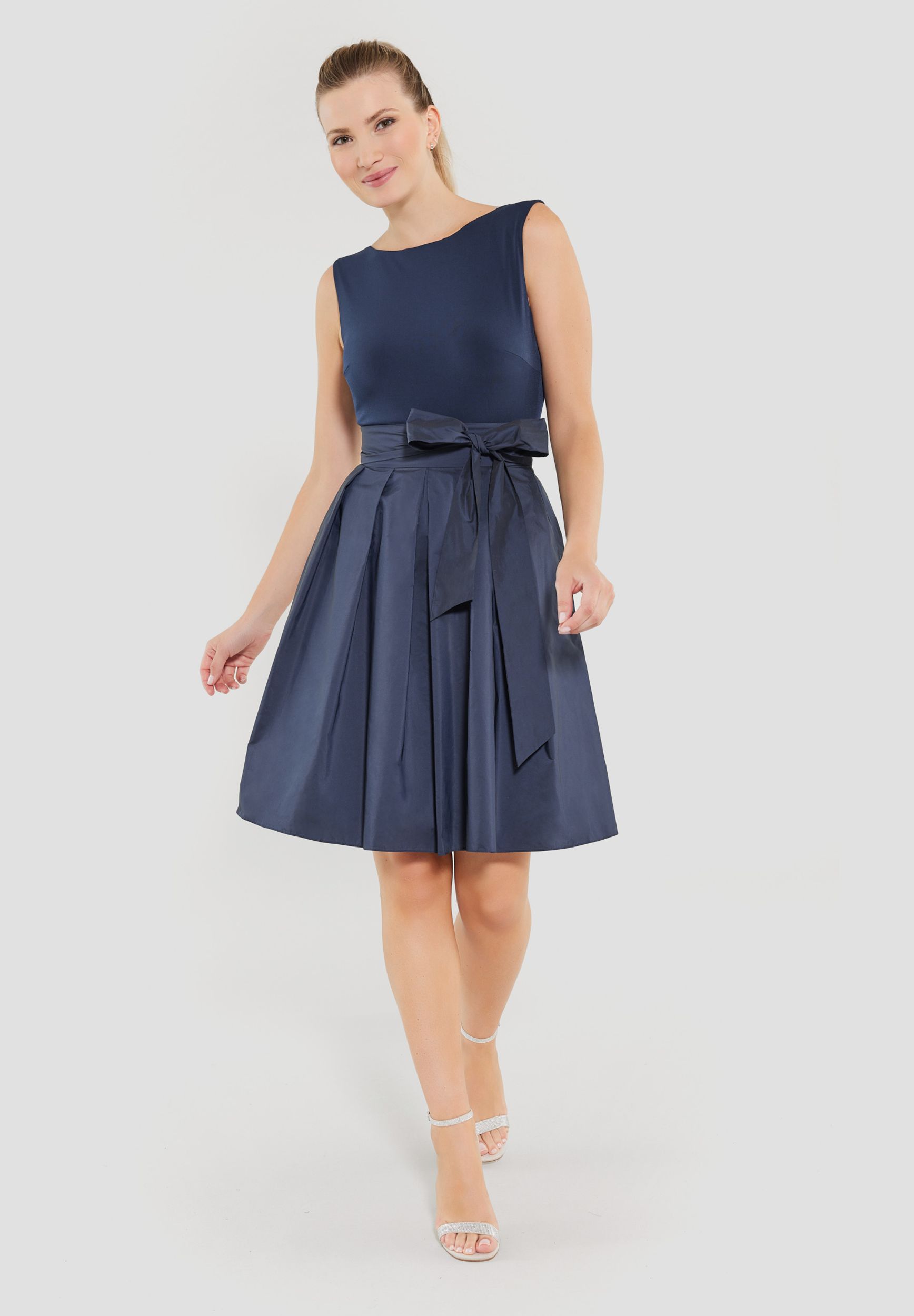 SWING Kurzes Kleid 