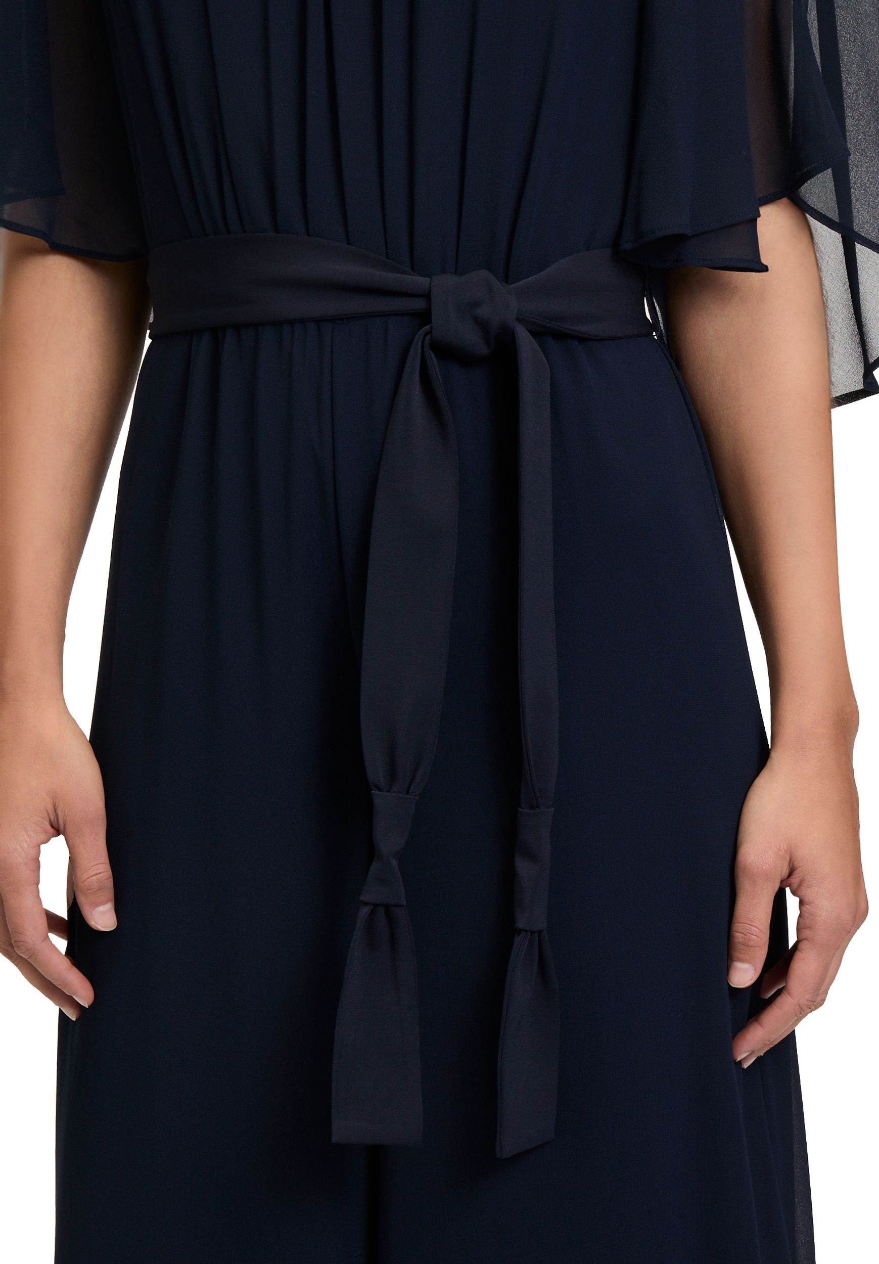 Vera Mont |  Vera Mont Overall  | 38 | night sky